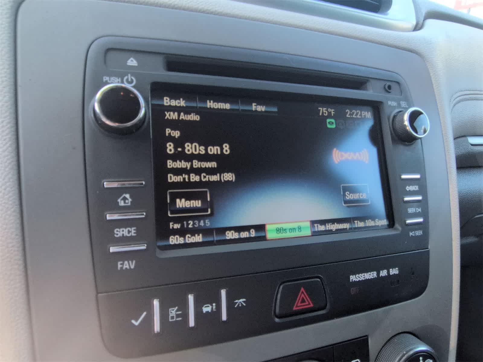 Thumbnail: 2016 Chevrolet Traverse - 25