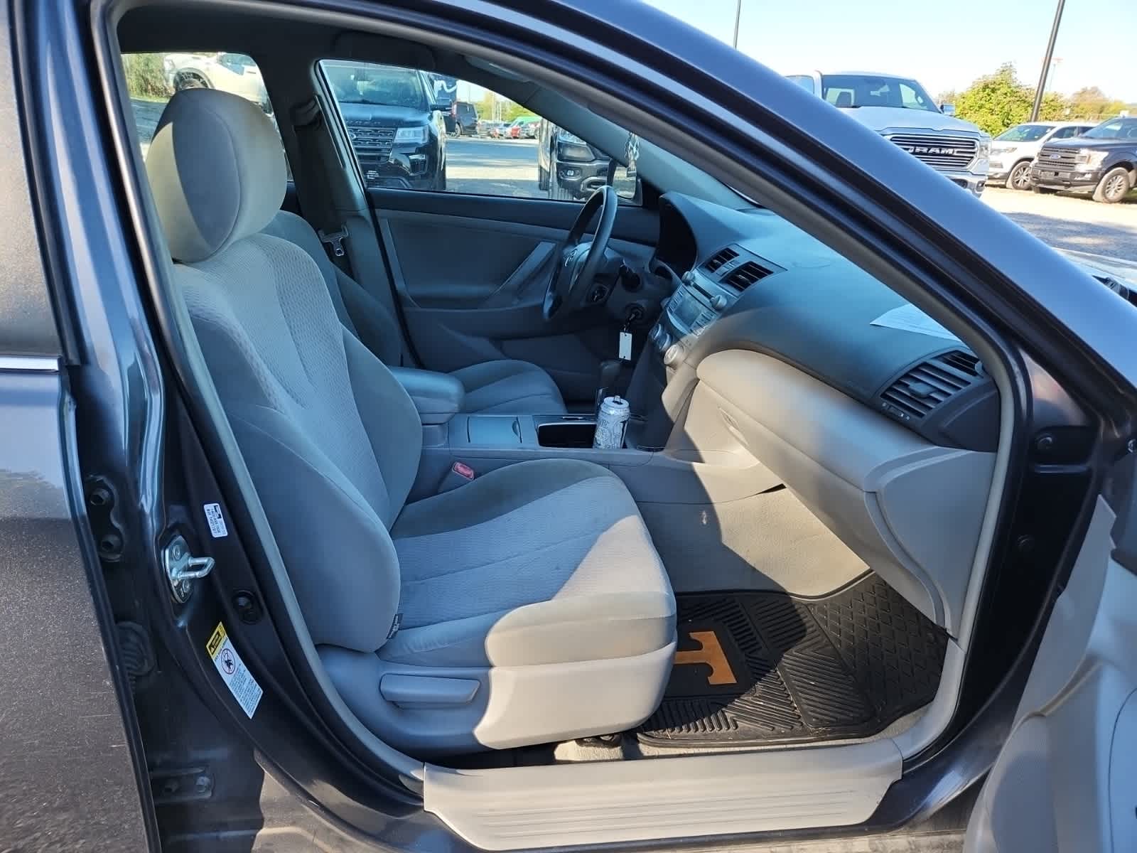 Thumbnail: 2011 Toyota Camry - 21