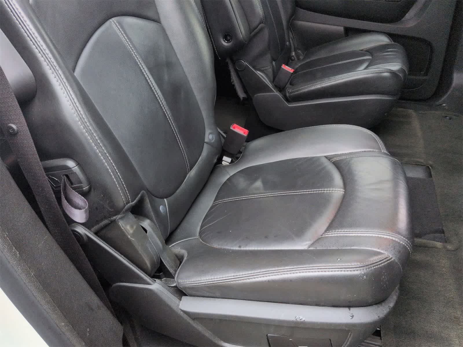 Thumbnail: 2013 GMC Acadia - 19