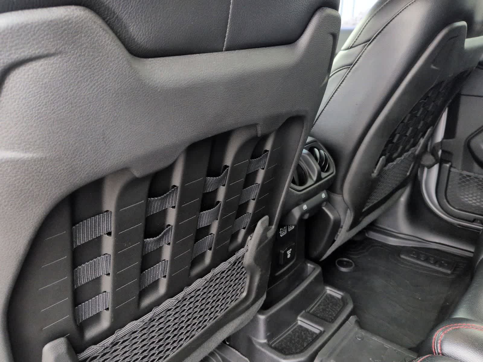 Thumbnail: 2019 Jeep Wrangler - 17