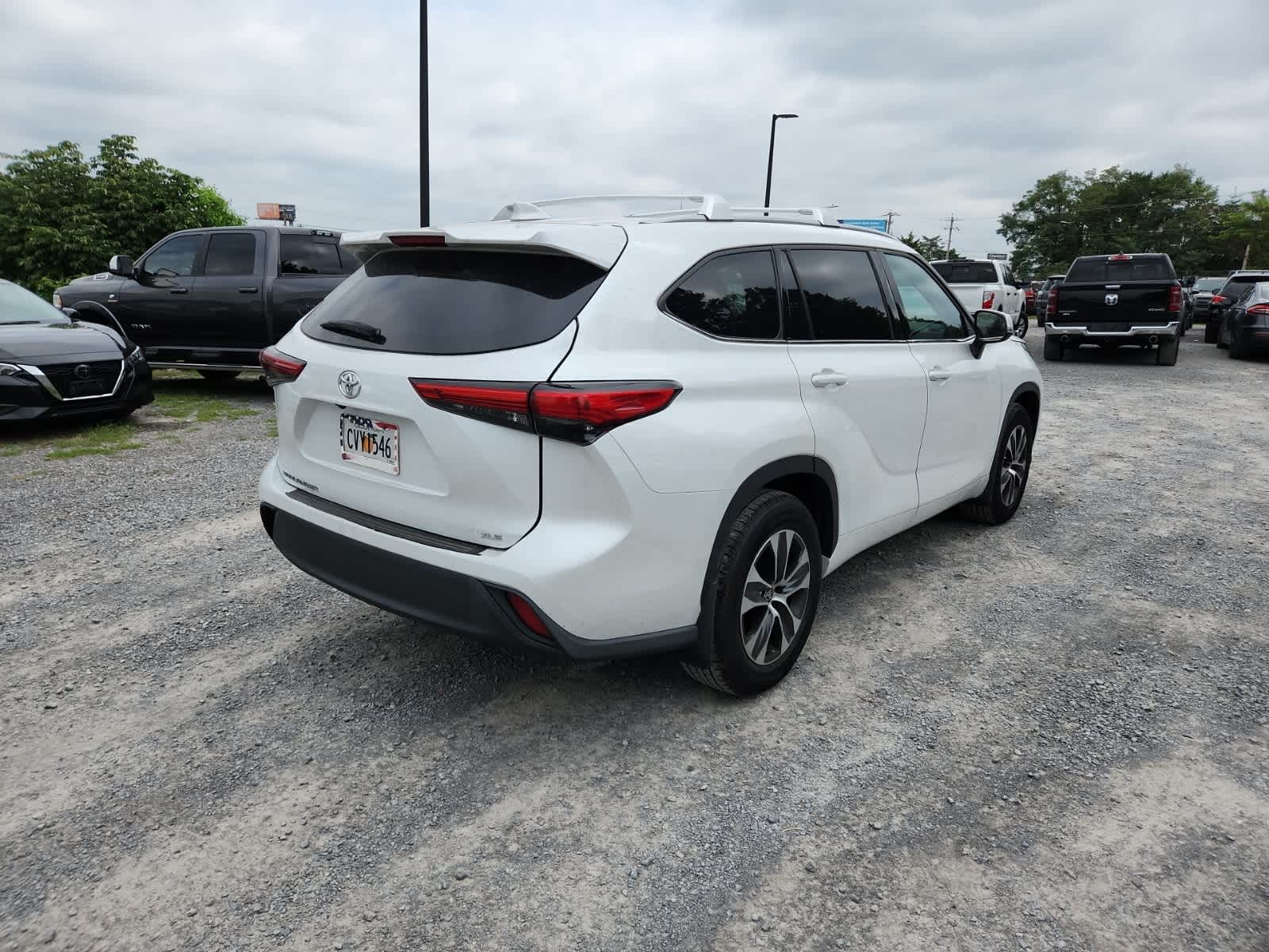 Thumbnail: 2022 Toyota Highlander - 5