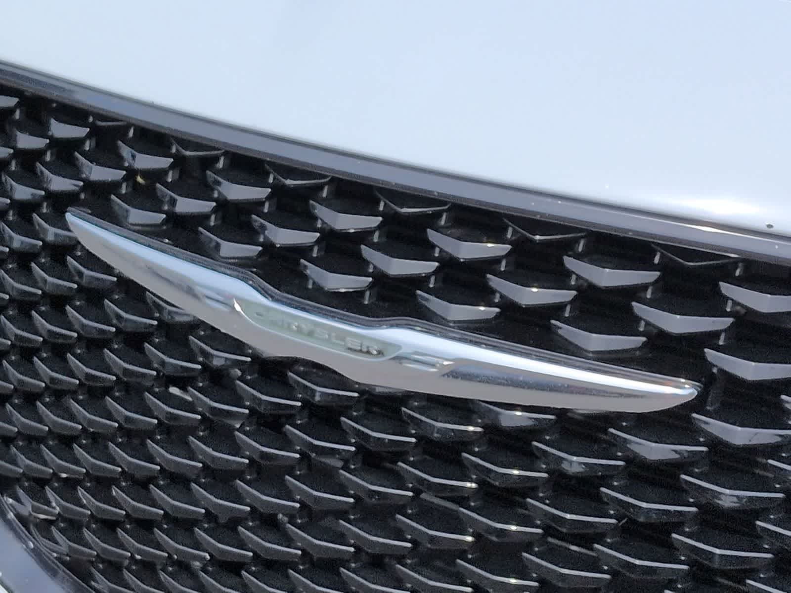 Thumbnail: 2019 Chrysler 300 - 12