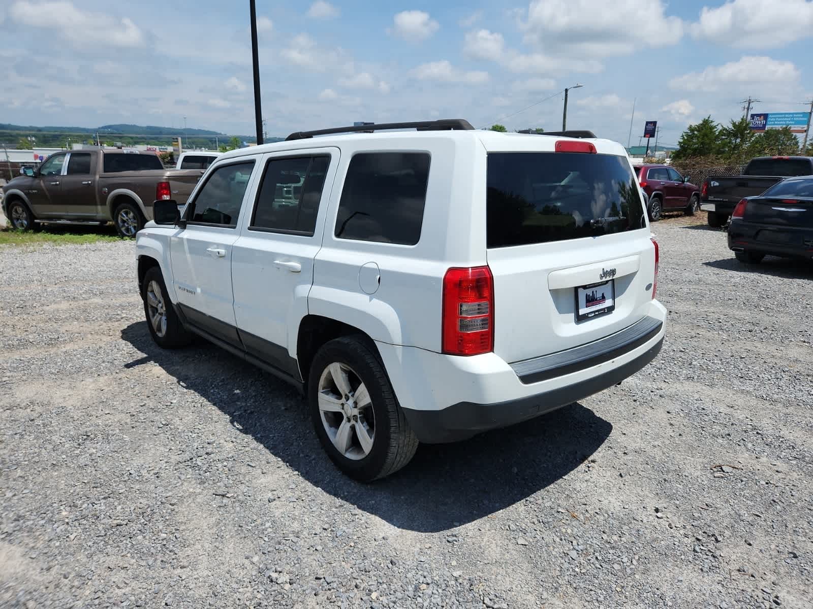 Thumbnail: 2015 Jeep Patriot - 3