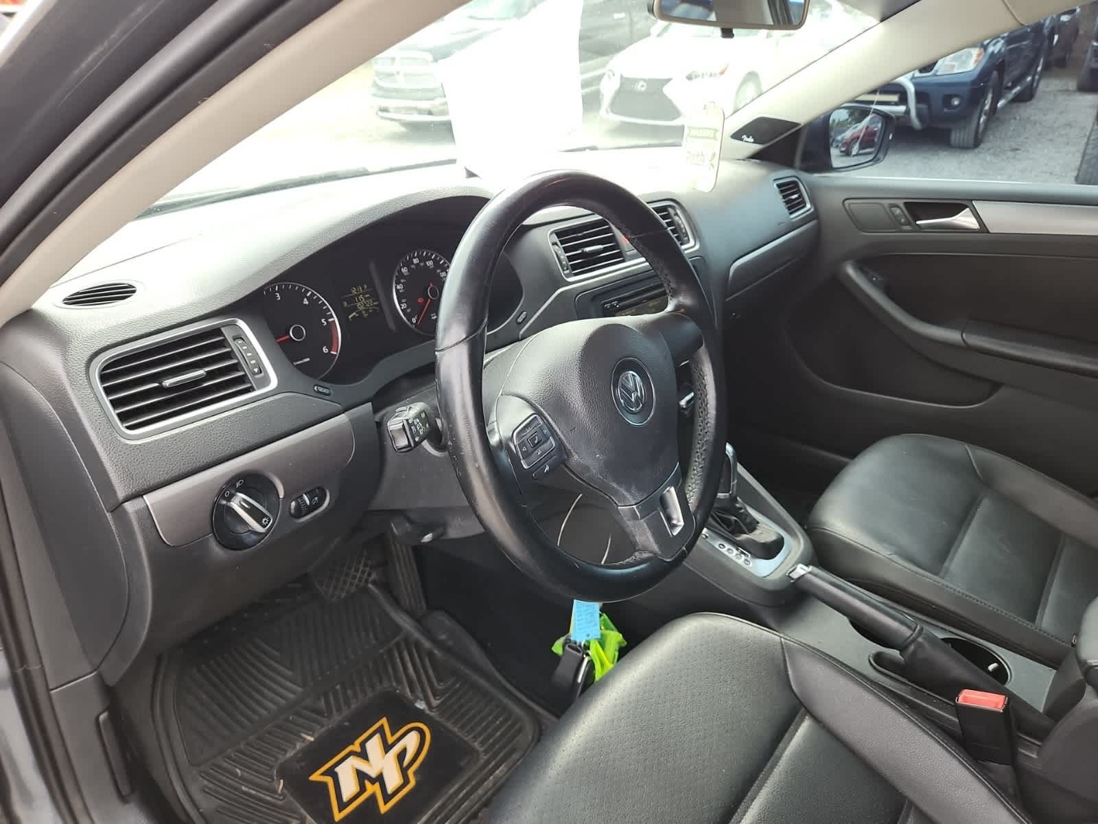 Thumbnail: 2013 Volkswagen Jetta - 15