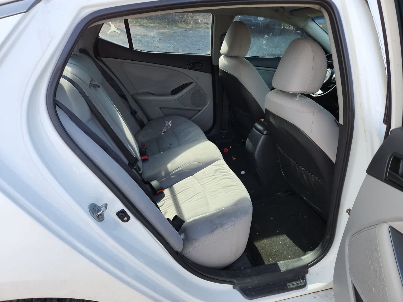 Thumbnail: 2015 Kia Optima - 23