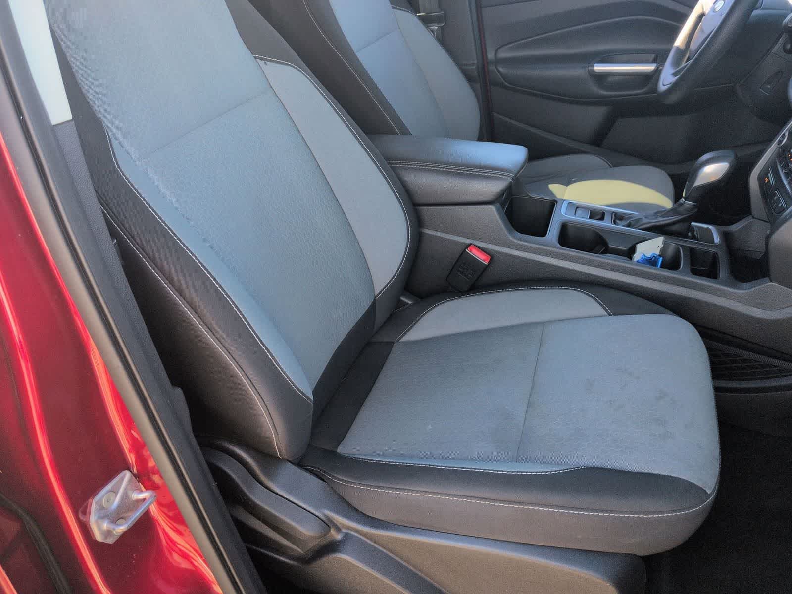 Thumbnail: 2019 Ford Escape - 20