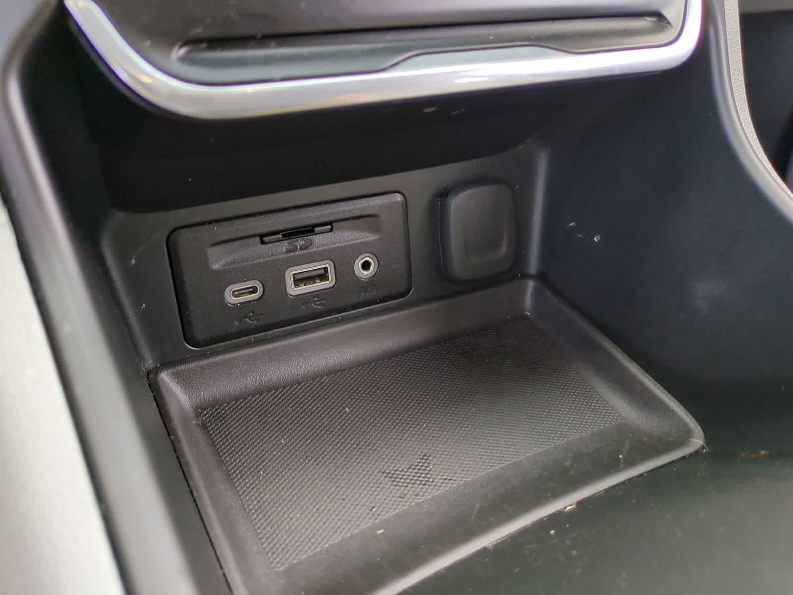 Thumbnail: 2021 GMC Terrain - 31