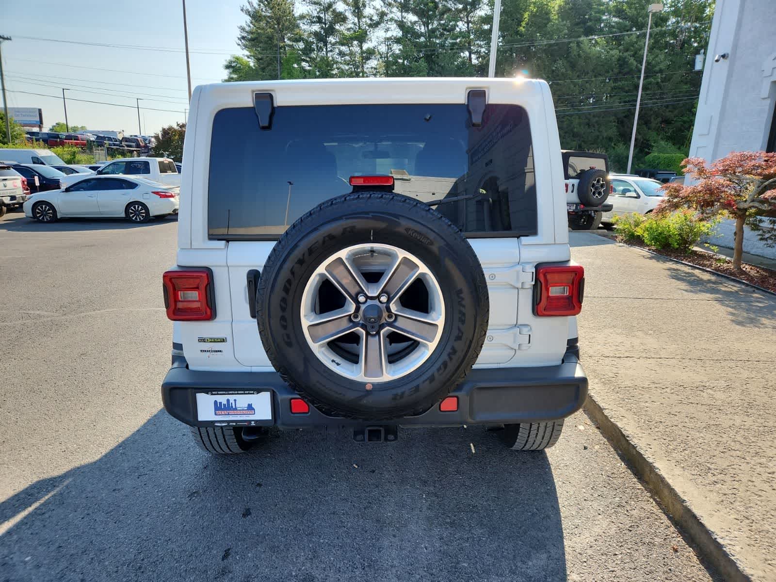 Thumbnail: 2021 Jeep Wrangler - 4