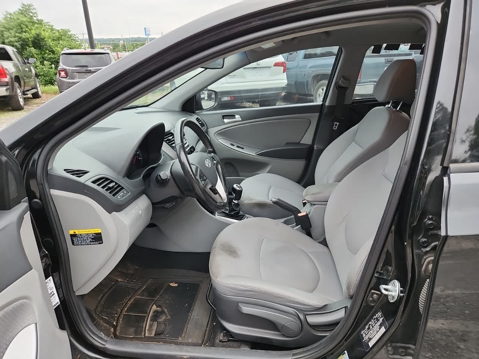 2016 Hyundai Accent Sport 15