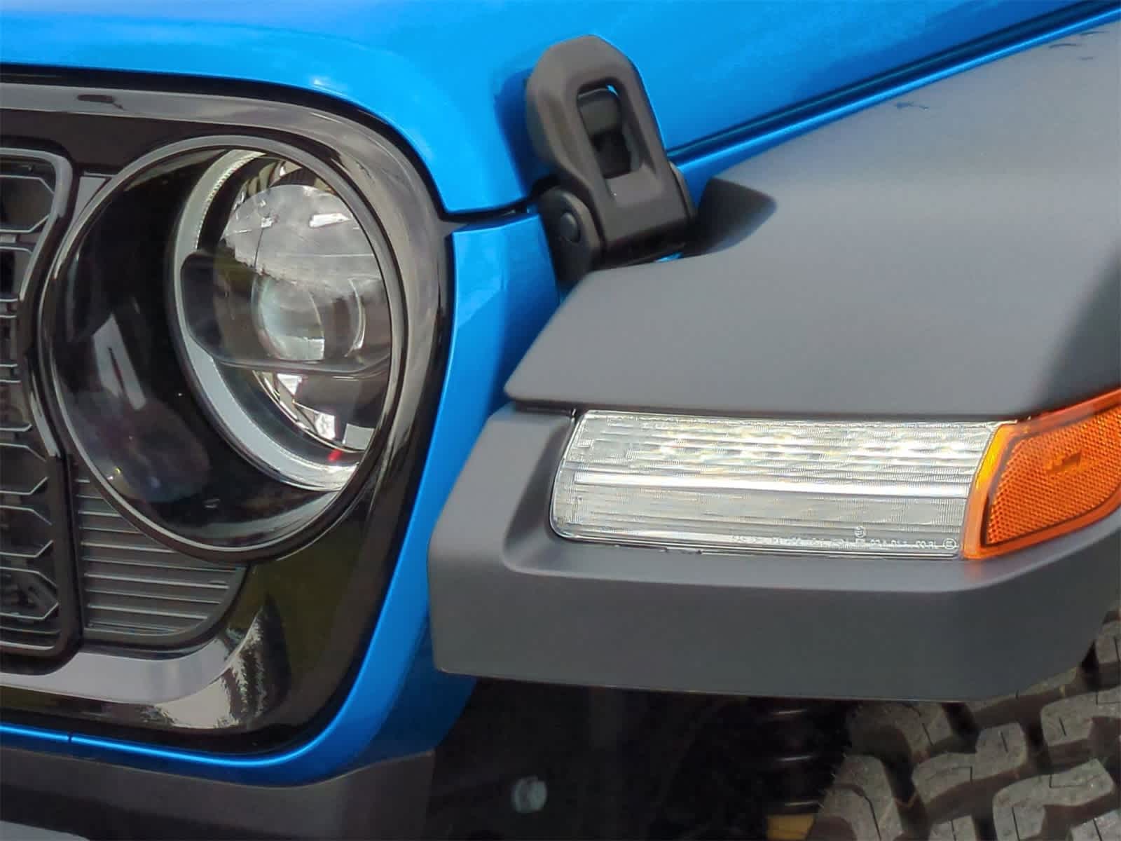 2025 Jeep Wrangler Willys Wheeler 11
