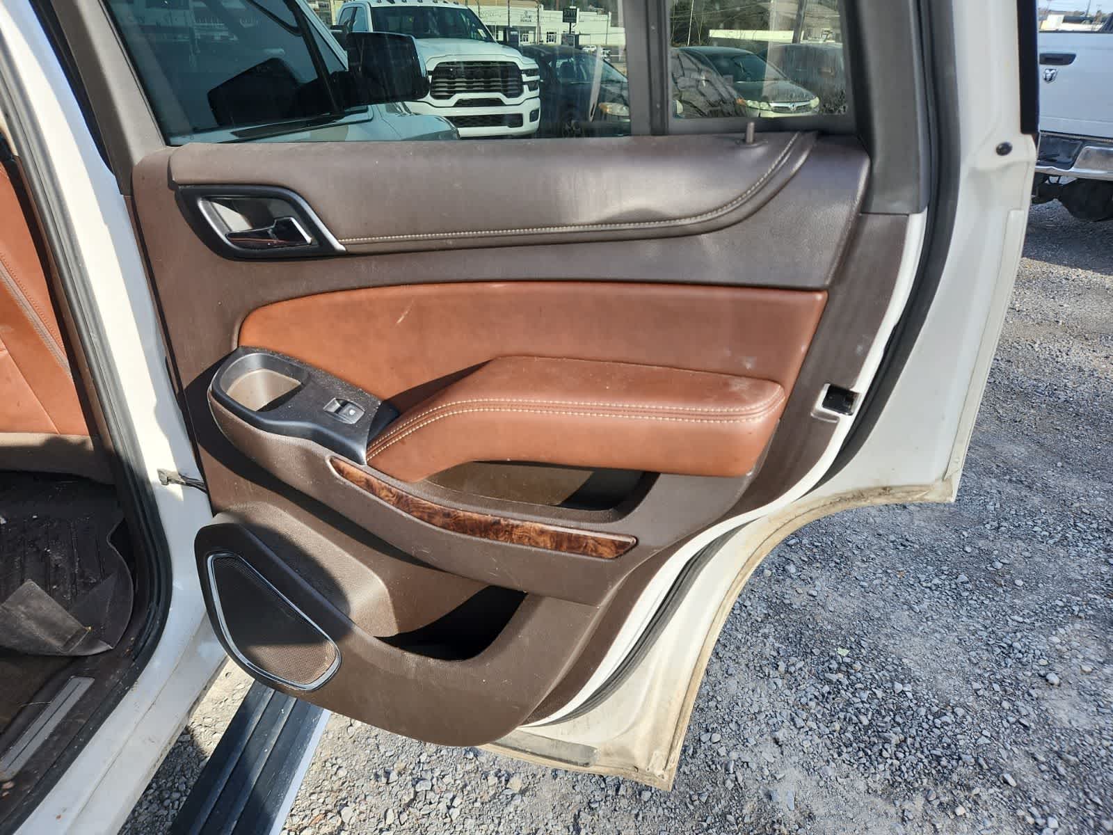 Thumbnail: 2017 Chevrolet Tahoe - 24