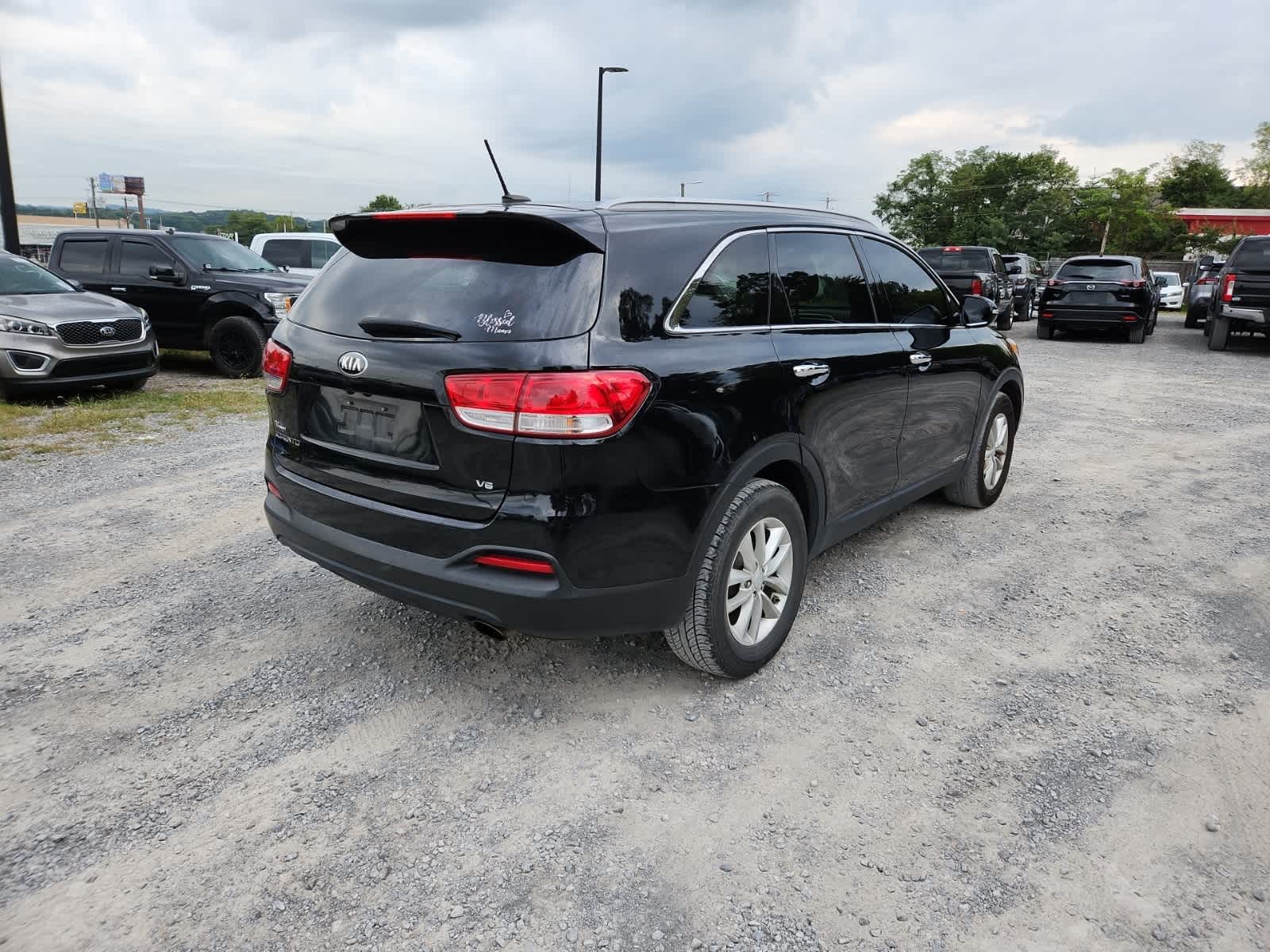 Thumbnail: 2017 Kia Sorento - 5