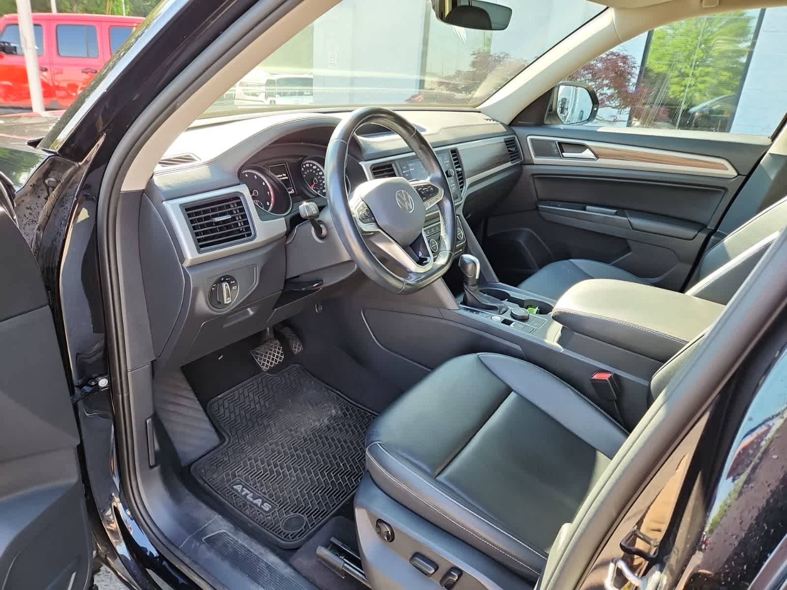 Thumbnail: 2021 Volkswagen Atlas - 13