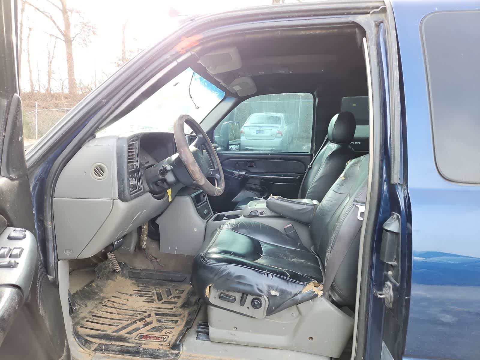 Thumbnail: 2000 Chevrolet Silverado 1500 - 16