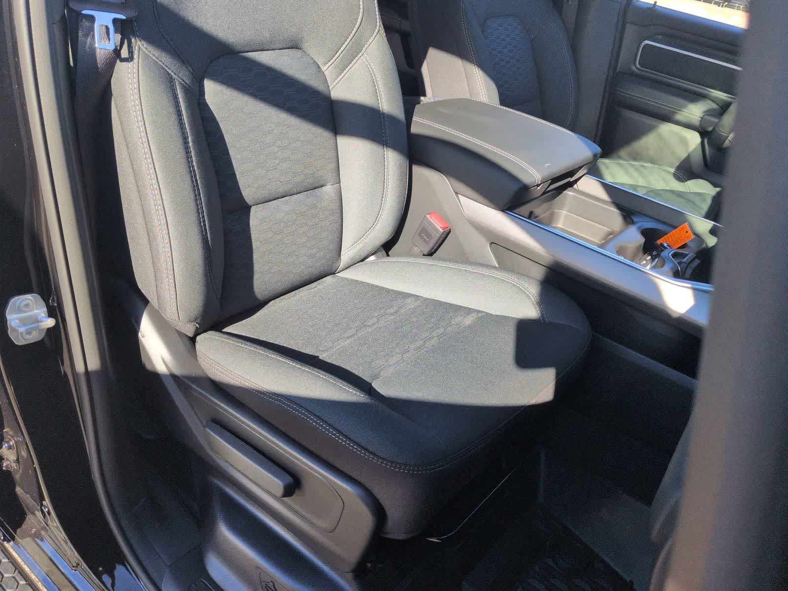 Thumbnail: 2026 RAM 1500 - 21