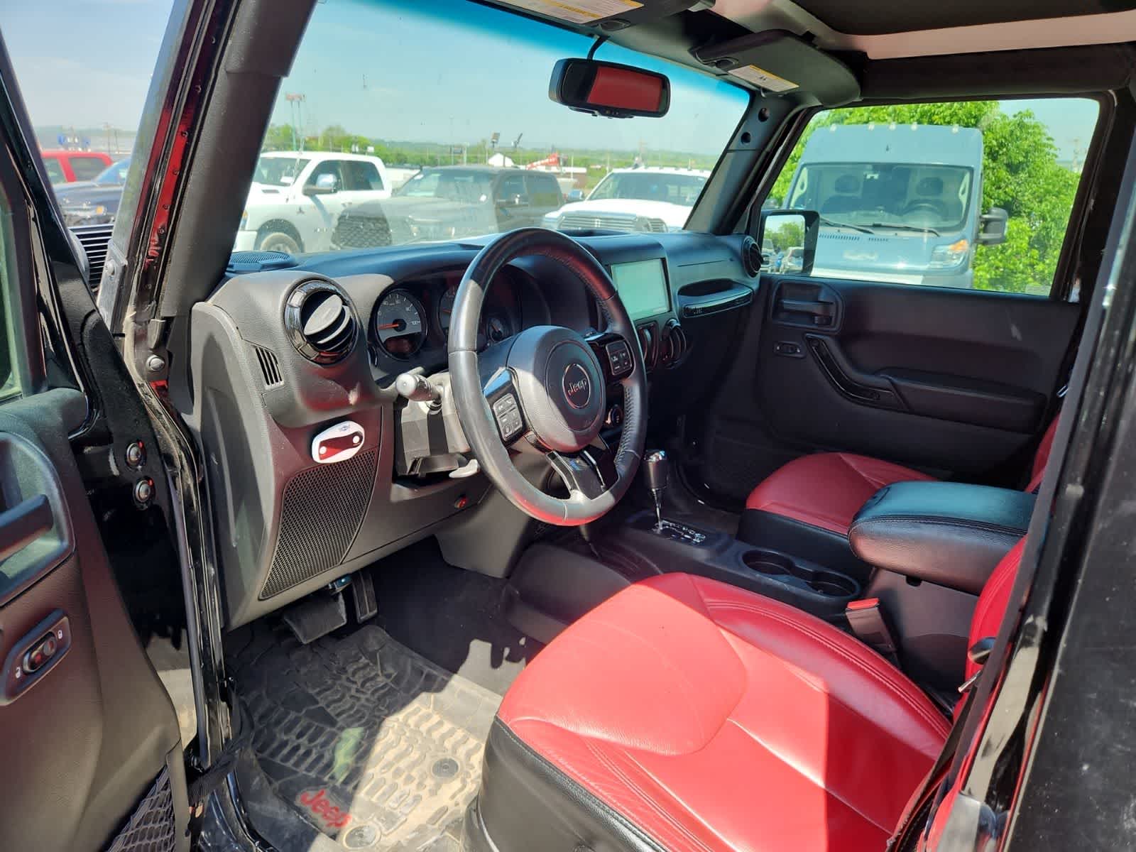 Thumbnail: 2017 Jeep Wrangler - 13