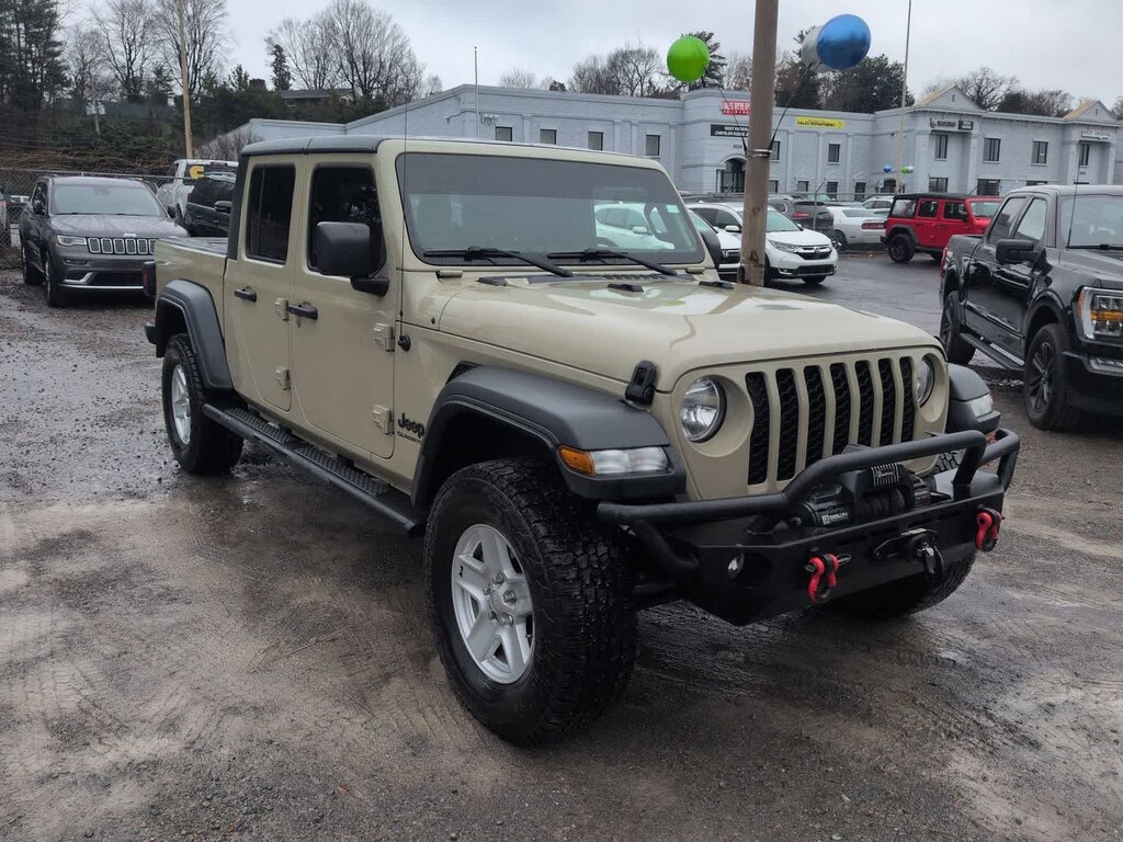 Used 2020 Jeep Gladiator Sport S Truck