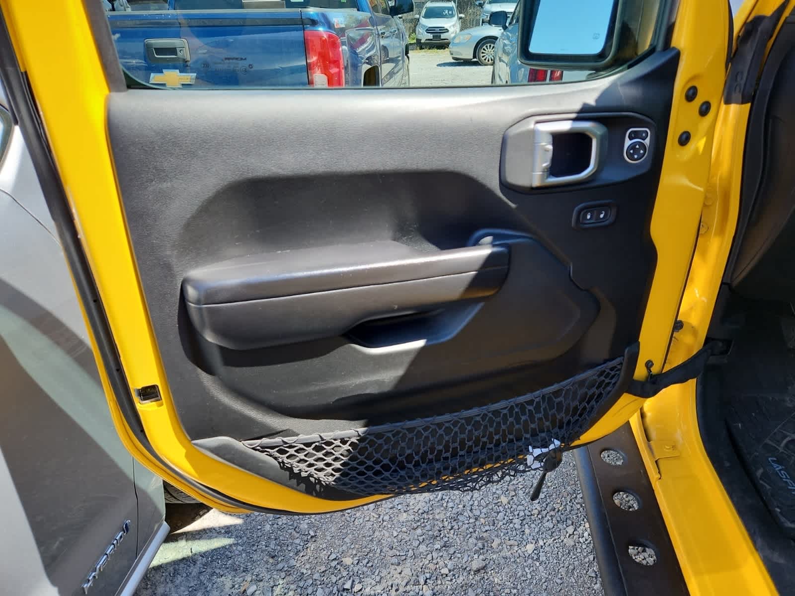 Thumbnail: 2020 Jeep Wrangler - 15