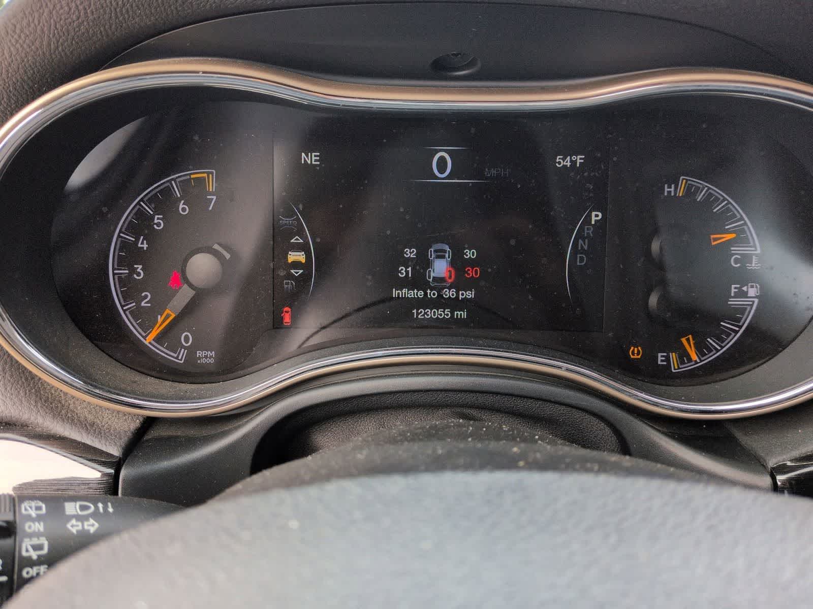 Thumbnail: 2016 Jeep Grand Cherokee - 31