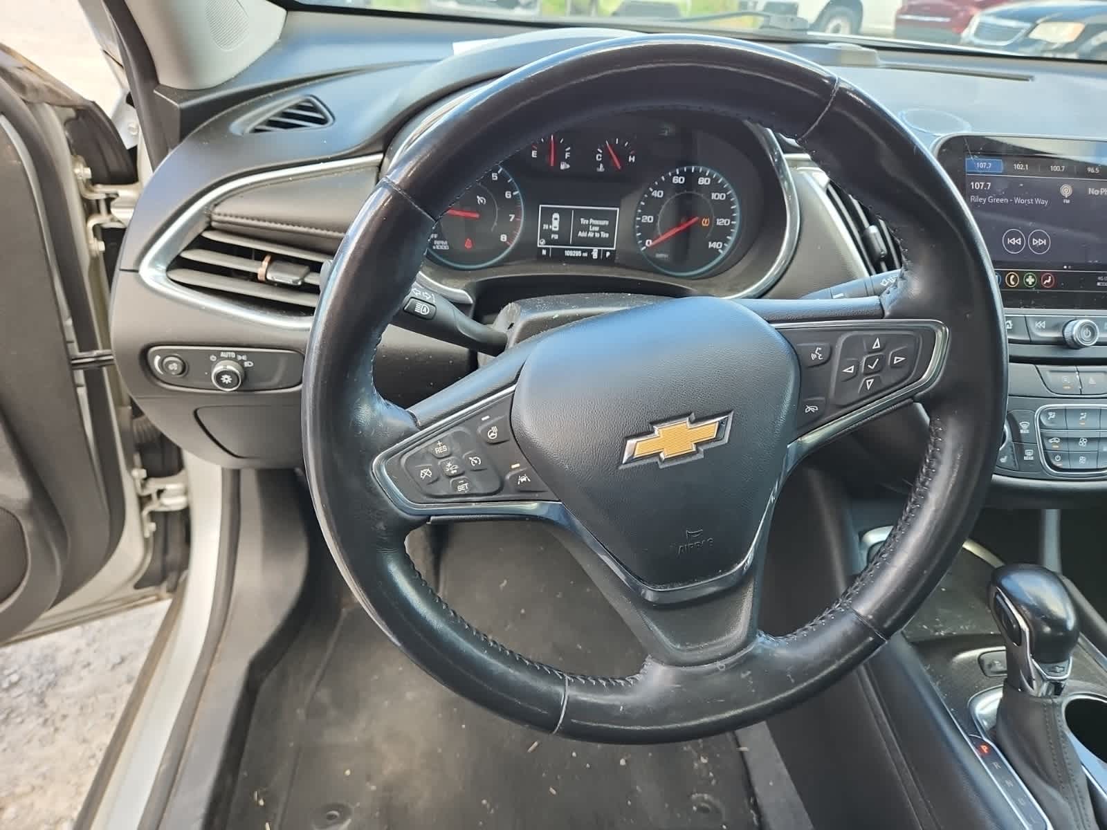 Thumbnail: 2021 Chevrolet Malibu - 12