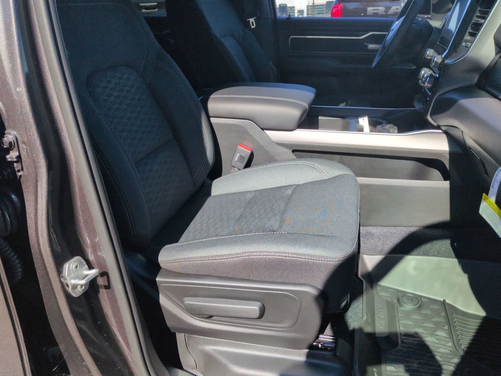 Thumbnail: 2026 RAM 1500 - 21