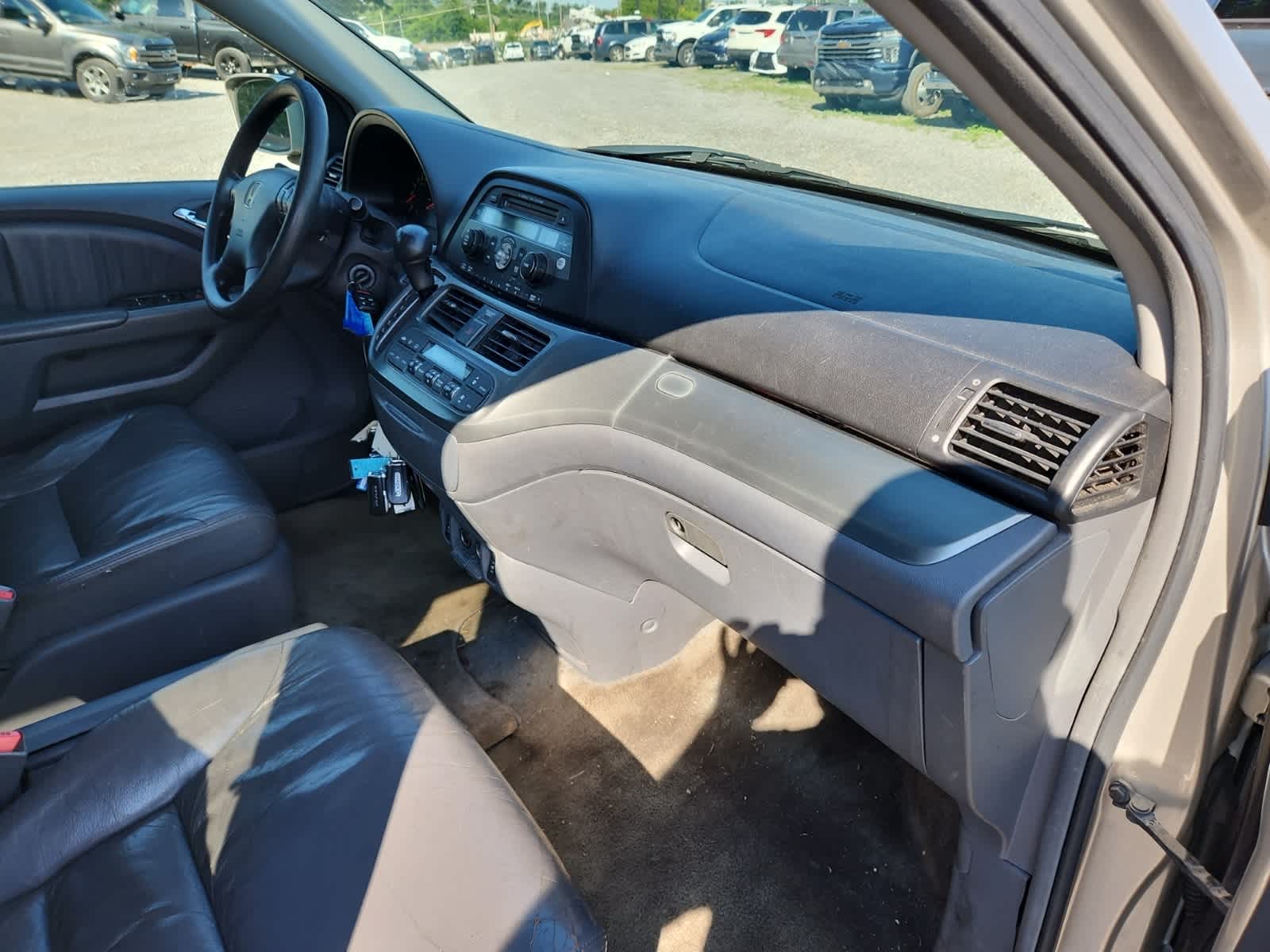 Thumbnail: 2005 Honda Odyssey - 17