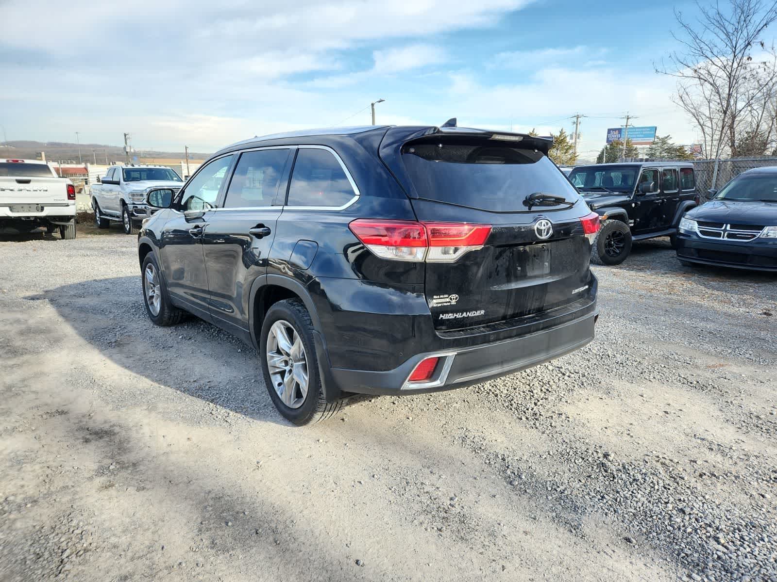 Thumbnail: 2018 Toyota Highlander - 3