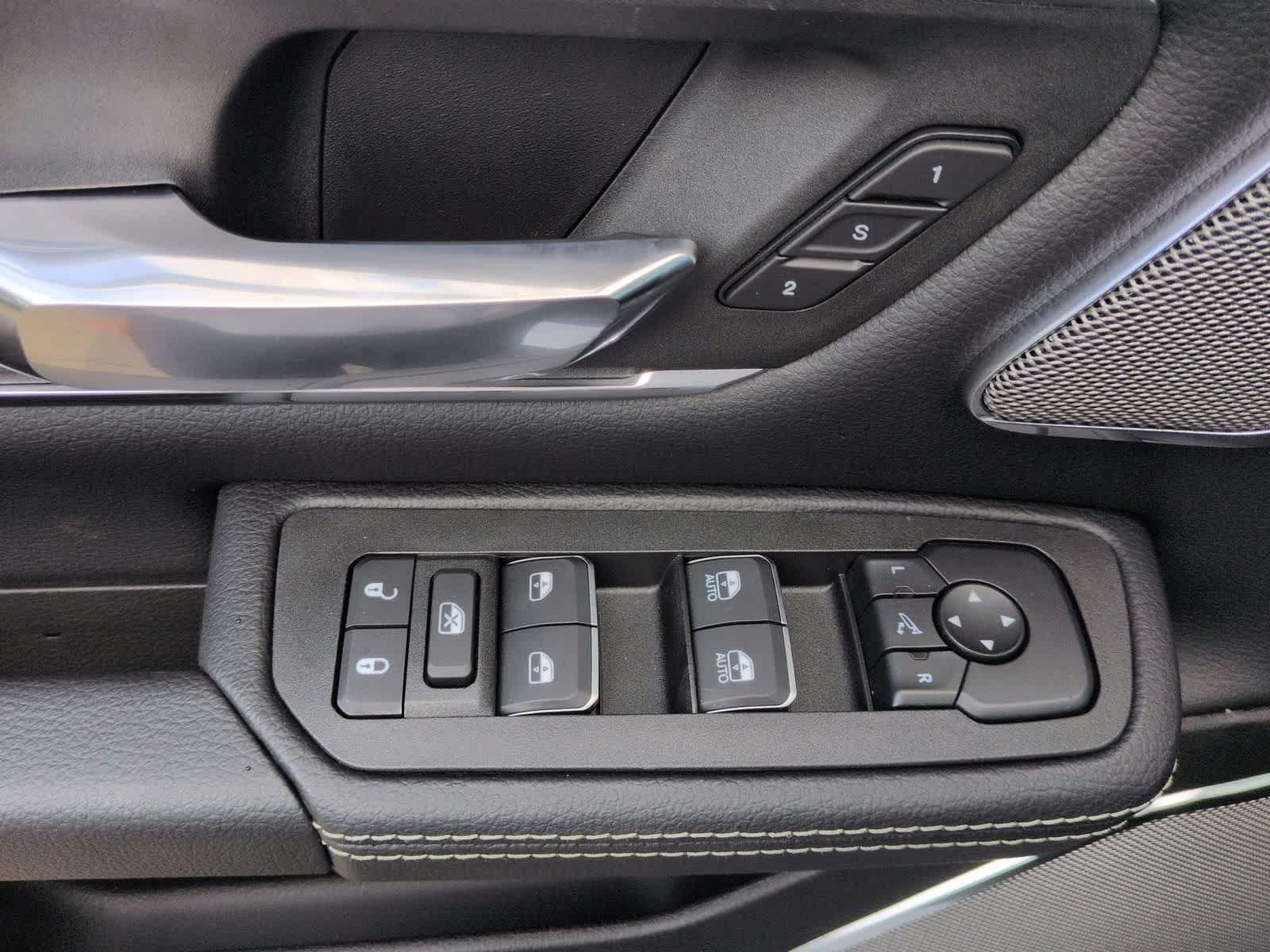 Thumbnail: 2026 RAM 1500 - 16