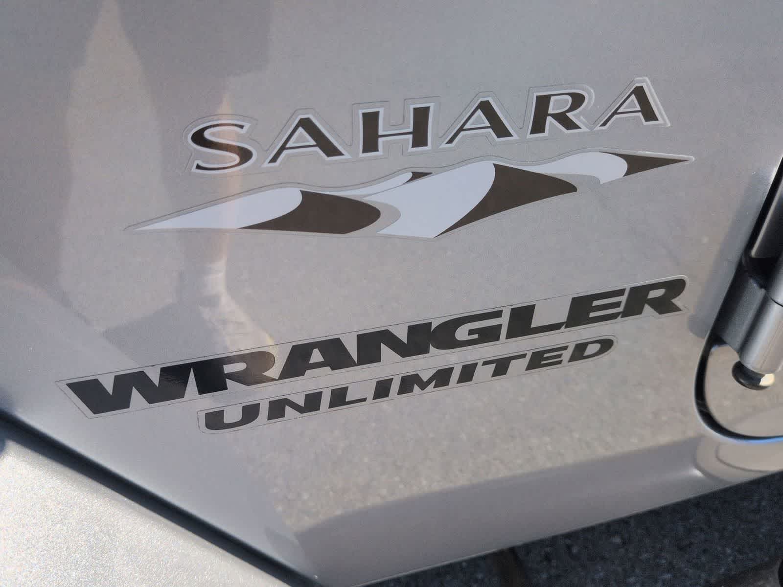 Thumbnail: 2016 Jeep Wrangler - 12