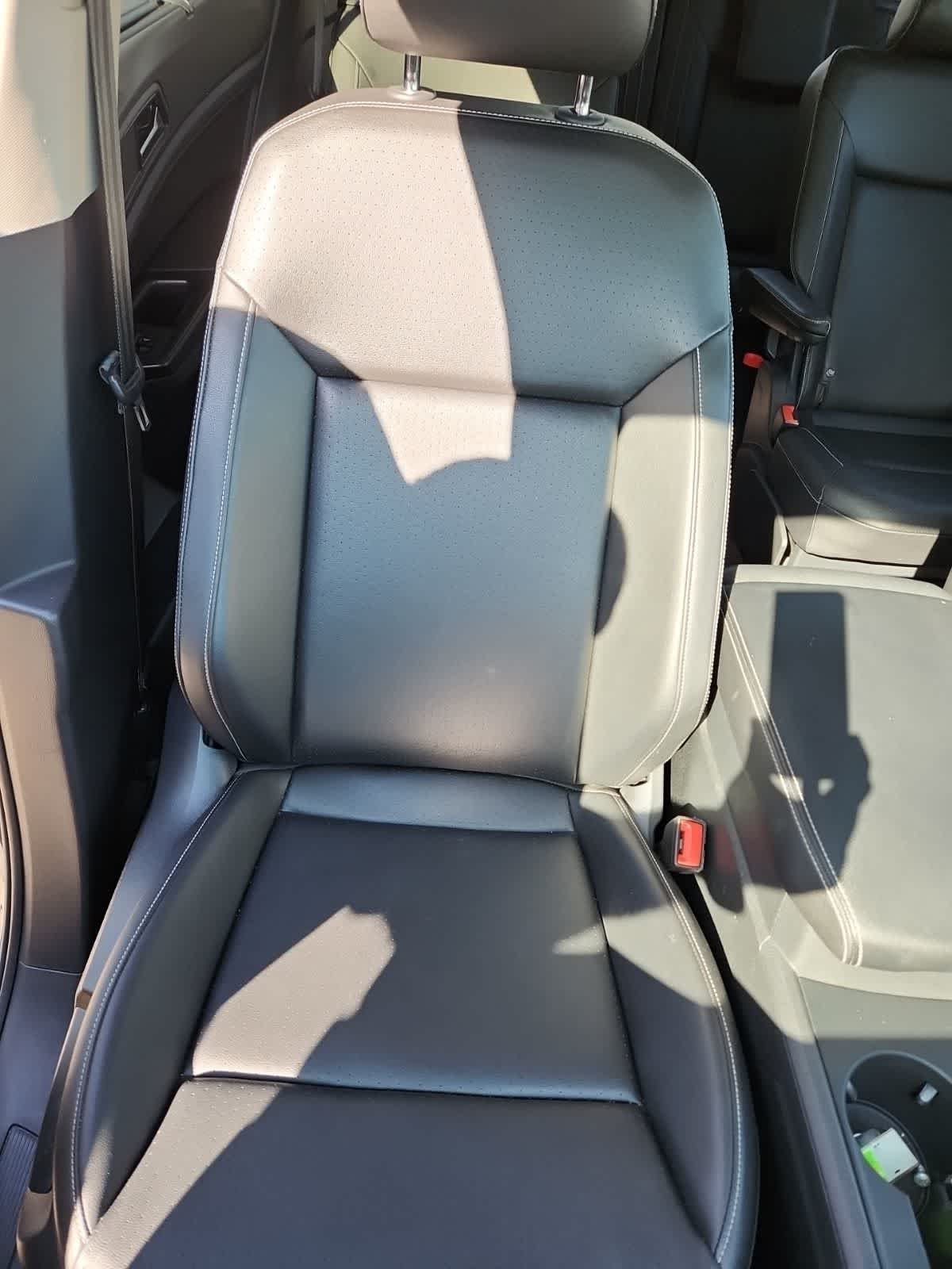 Thumbnail: 2021 Volkswagen Atlas - 18