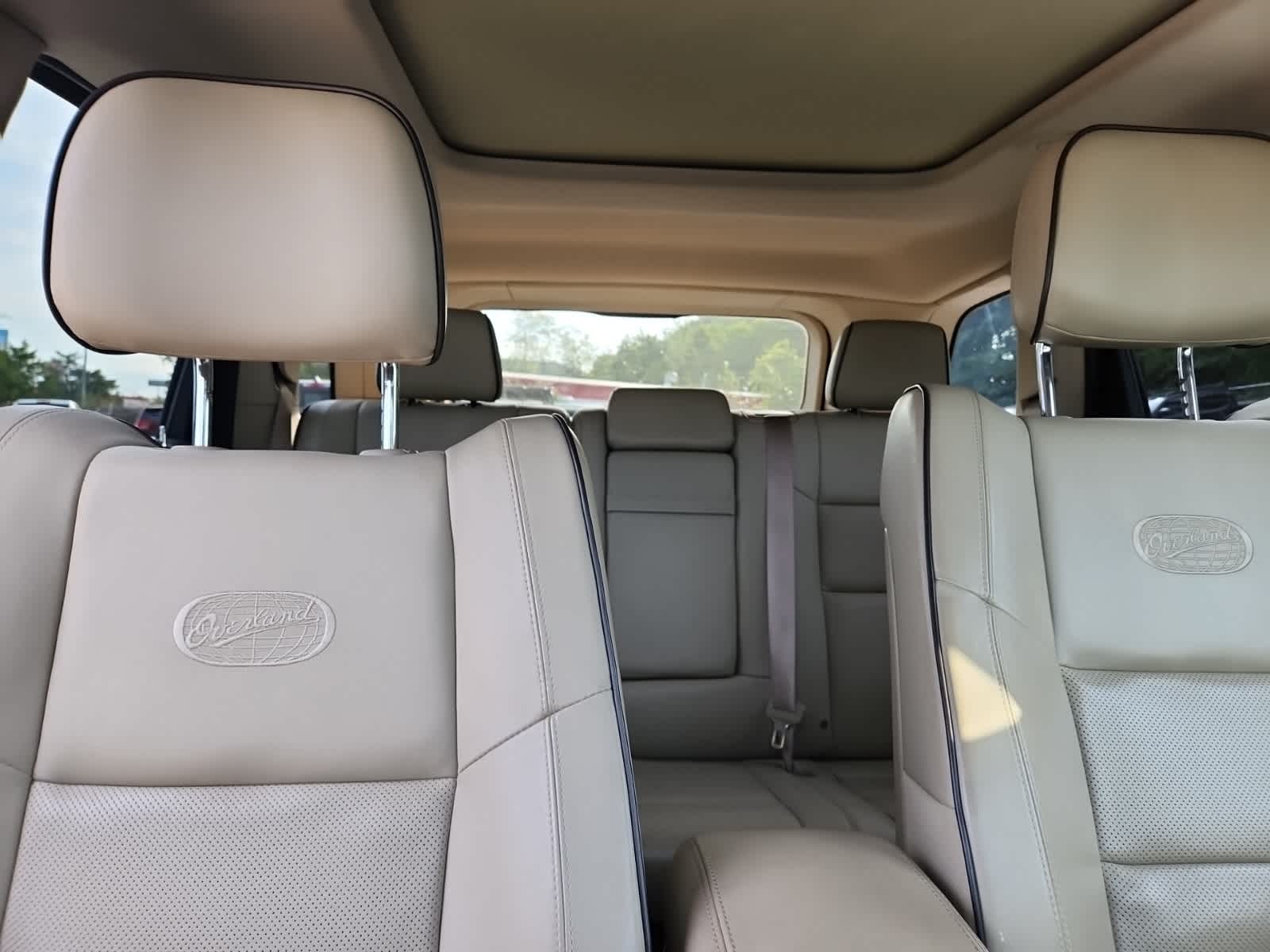Thumbnail: 2017 Jeep Grand Cherokee - 19