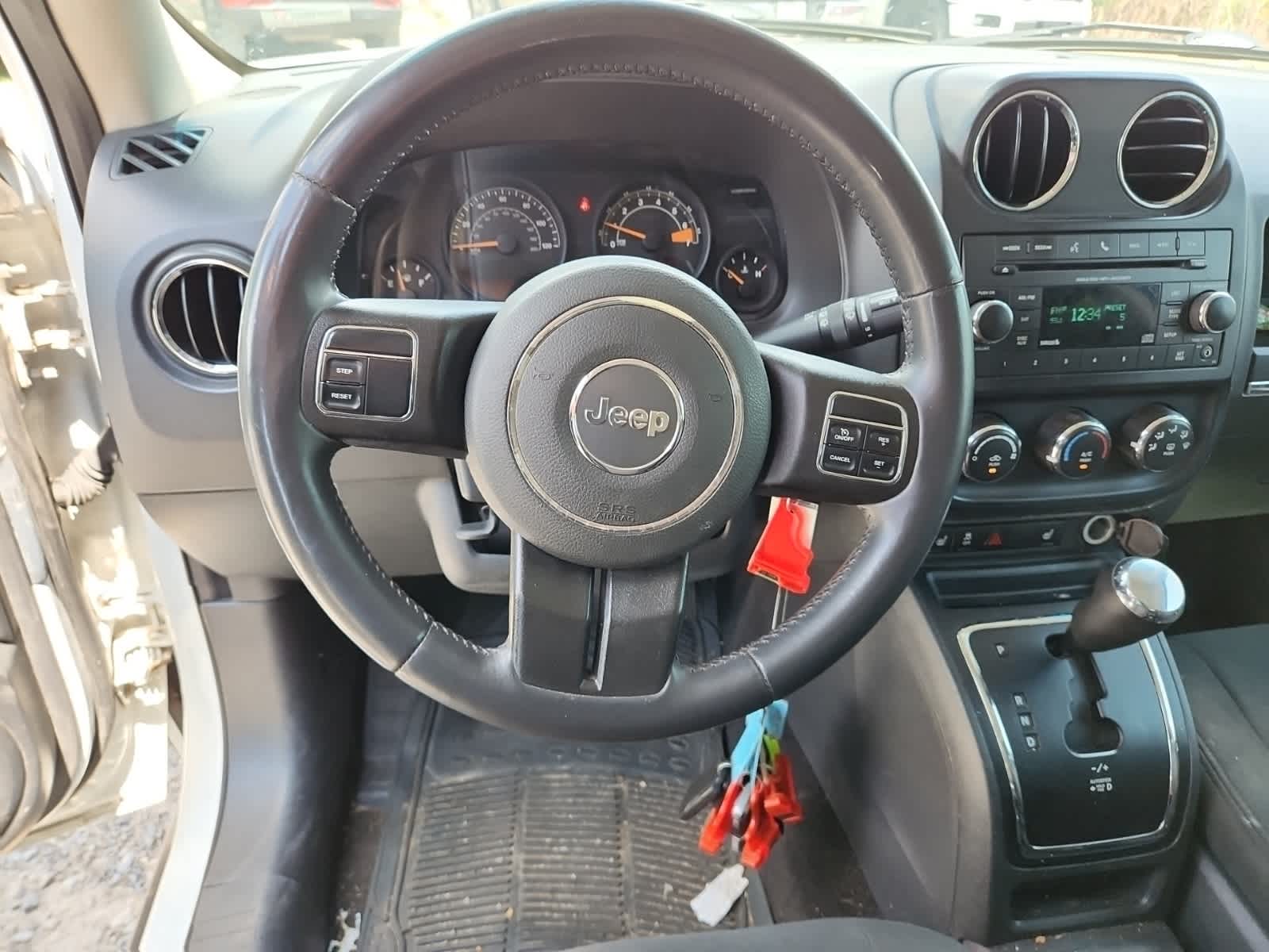 Thumbnail: 2015 Jeep Patriot - 12