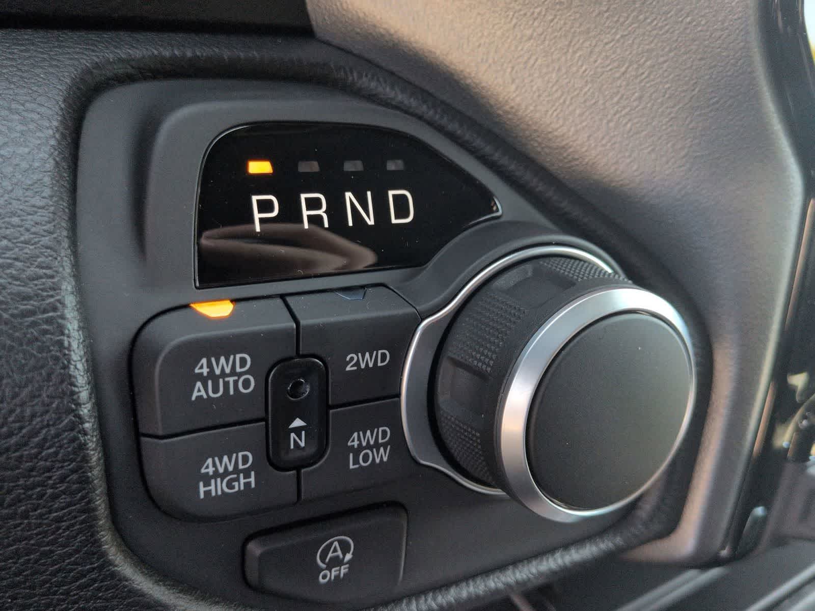 Thumbnail: 2026 RAM 1500 - 32