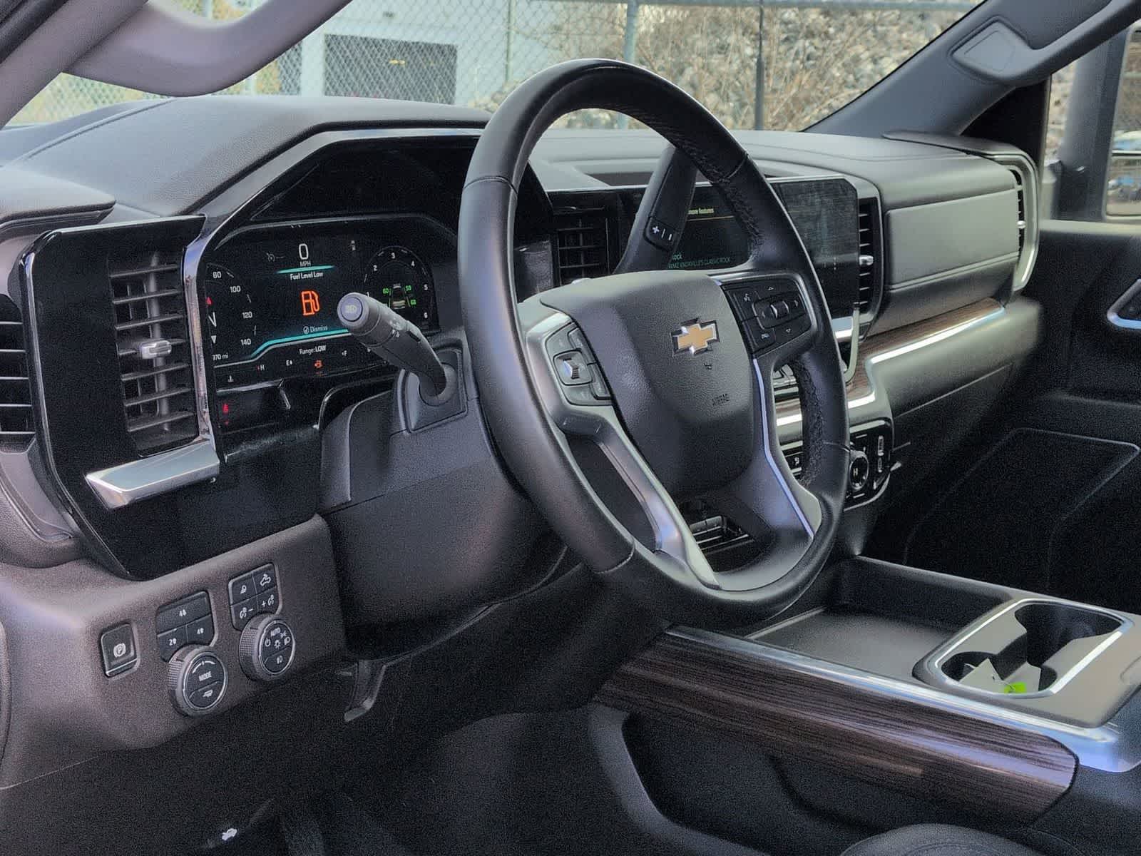 Thumbnail: 2025 Chevrolet Silverado 2500 - 10