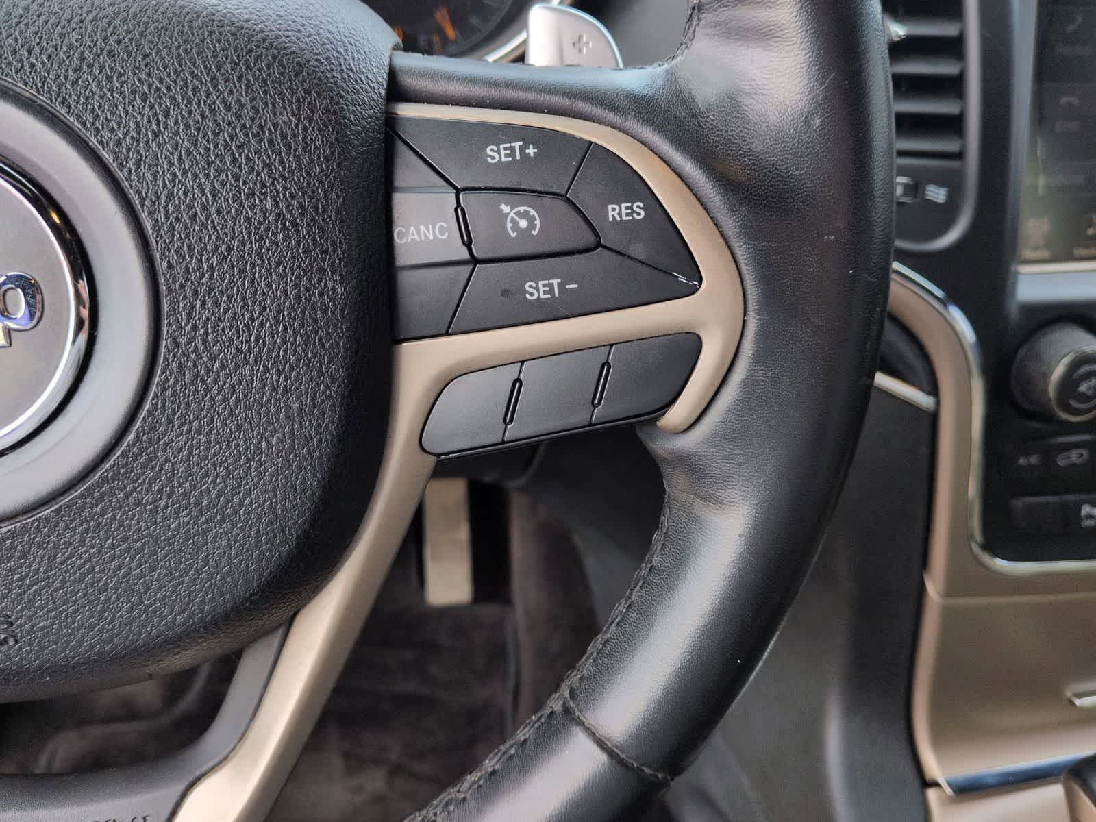 Thumbnail: 2016 Jeep Grand Cherokee - 22