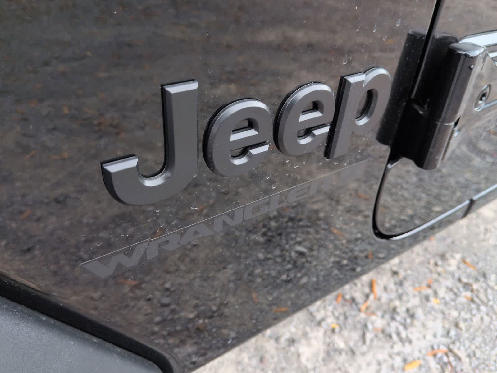 Thumbnail: 2026 Jeep Wrangler - 12