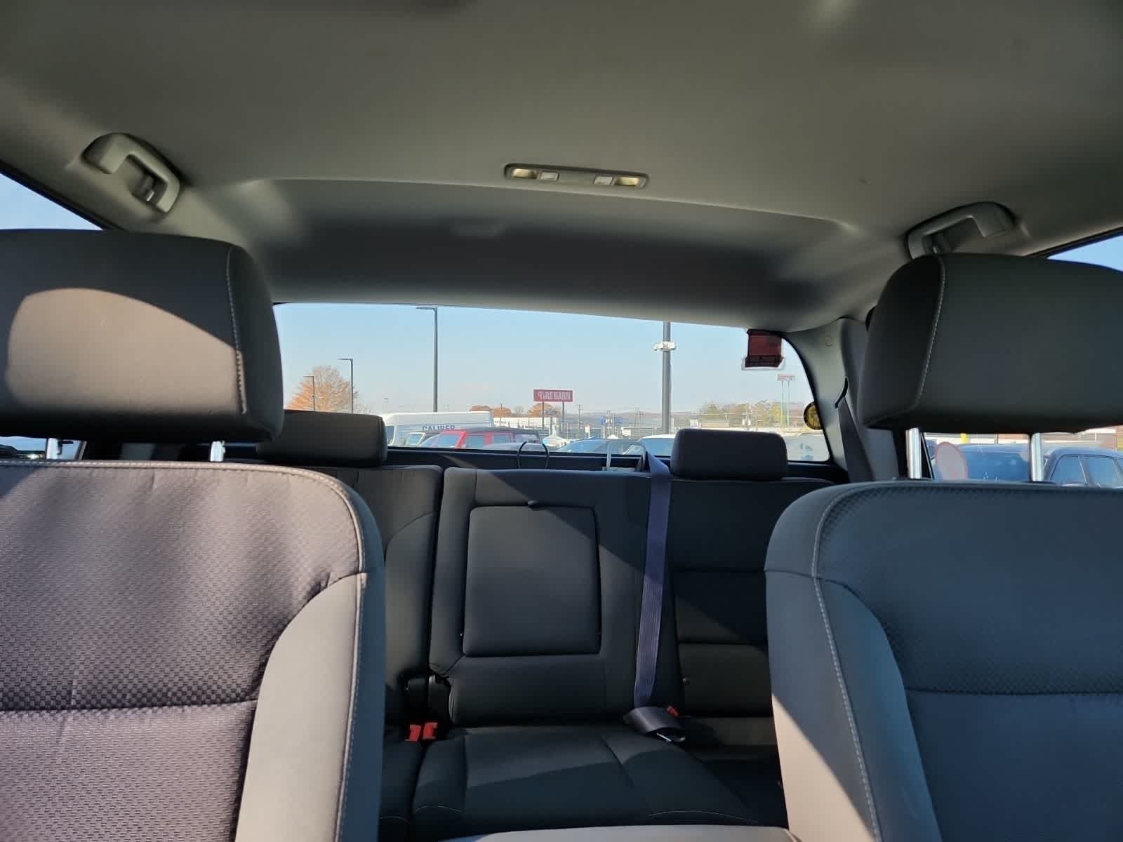 Thumbnail: 2017 Chevrolet Silverado 2500 - 19