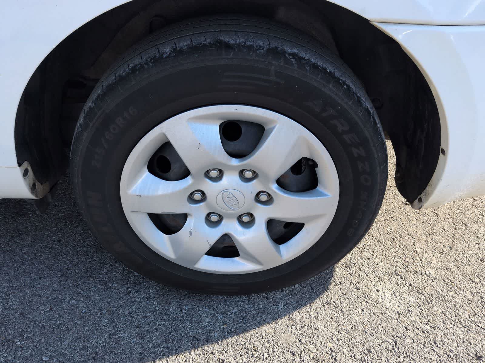 Thumbnail: 2008 Kia Sedona - 13