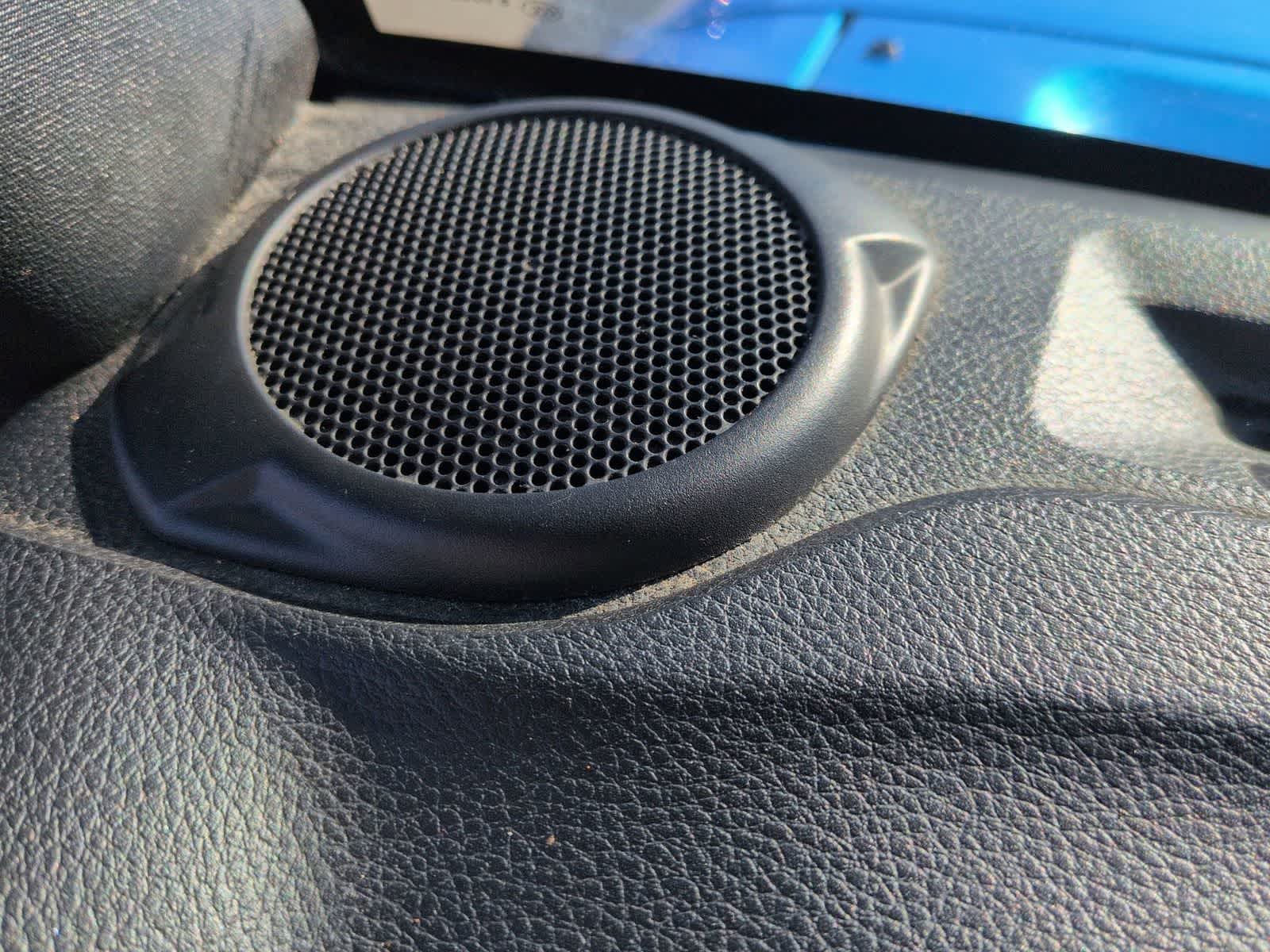 Thumbnail: 2016 Jeep Wrangler - 26