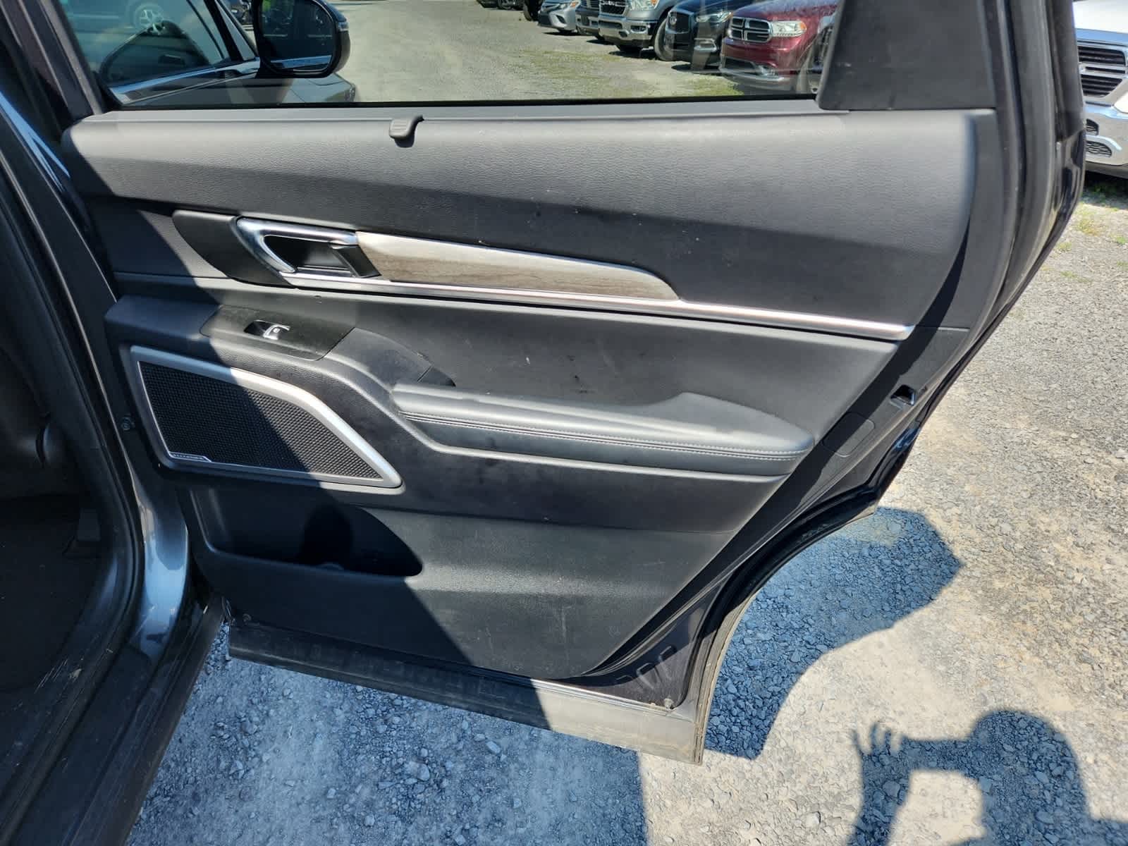 Thumbnail: 2020 Kia Telluride - 24