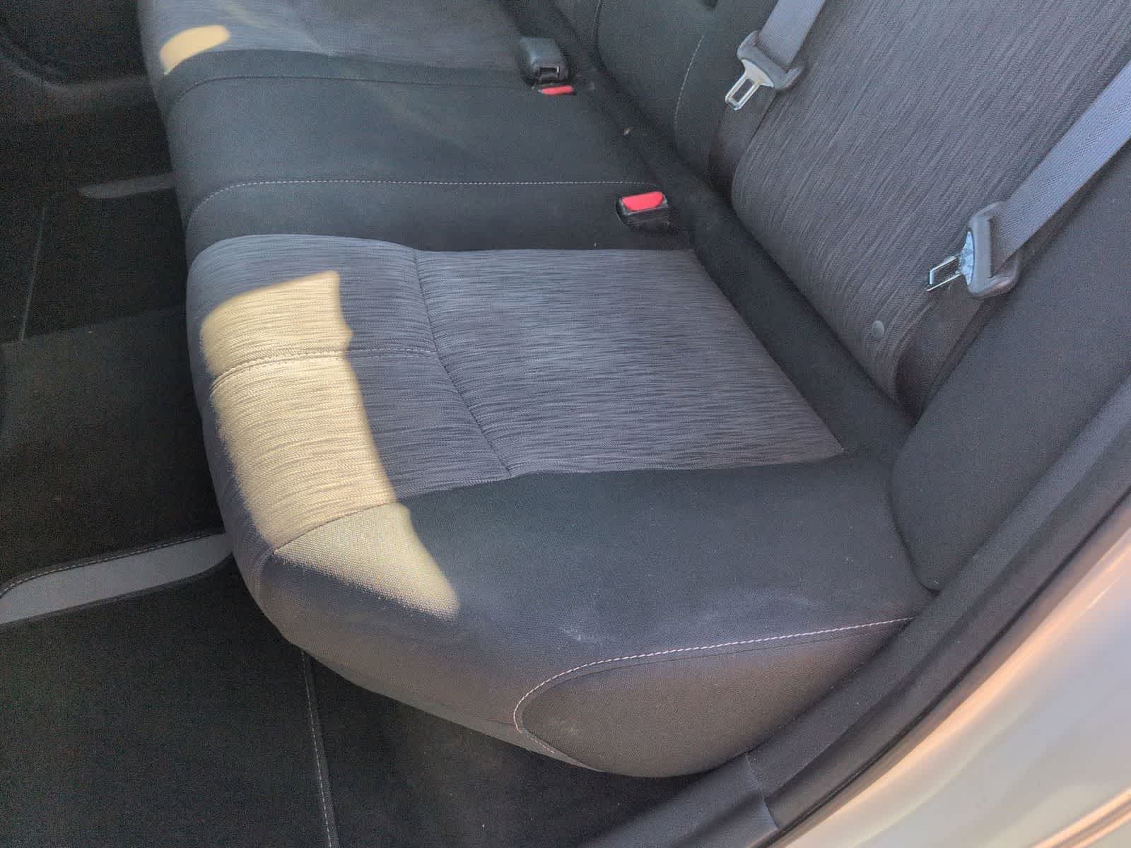 Thumbnail: 2015 Nissan Sentra - 18