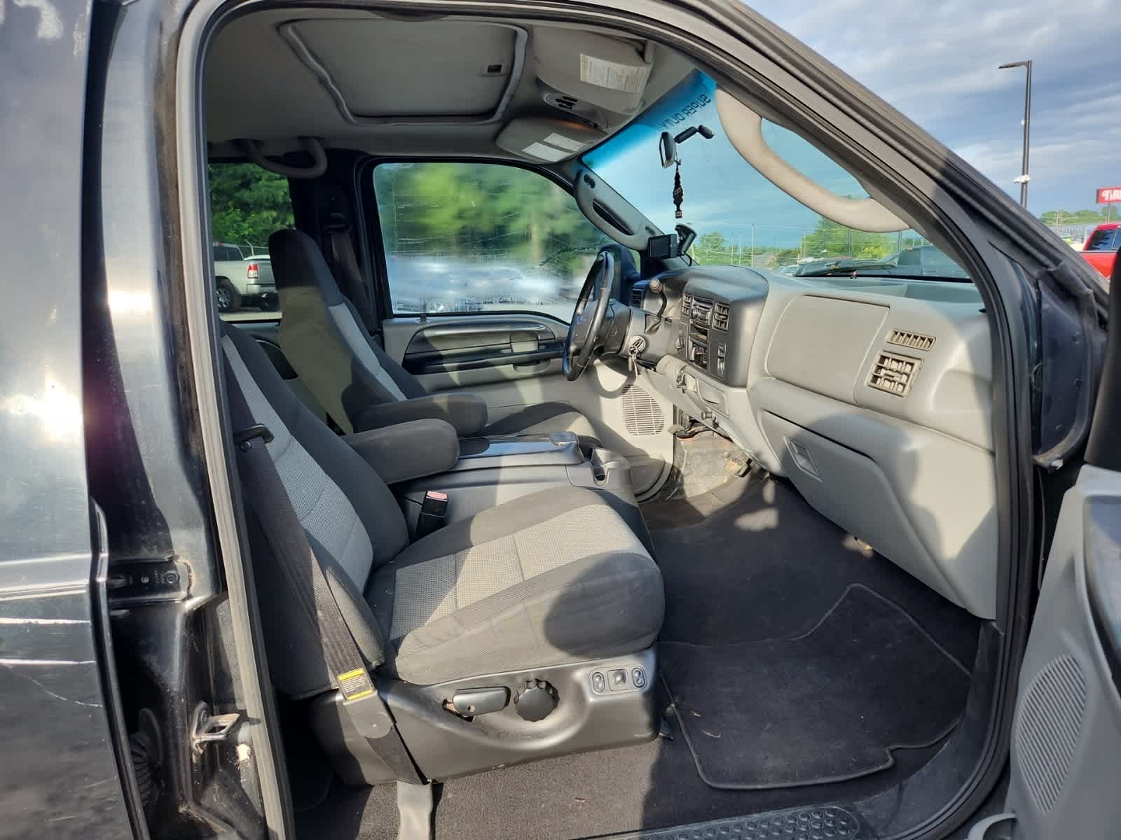Thumbnail: 2004 Ford Econoline - 21