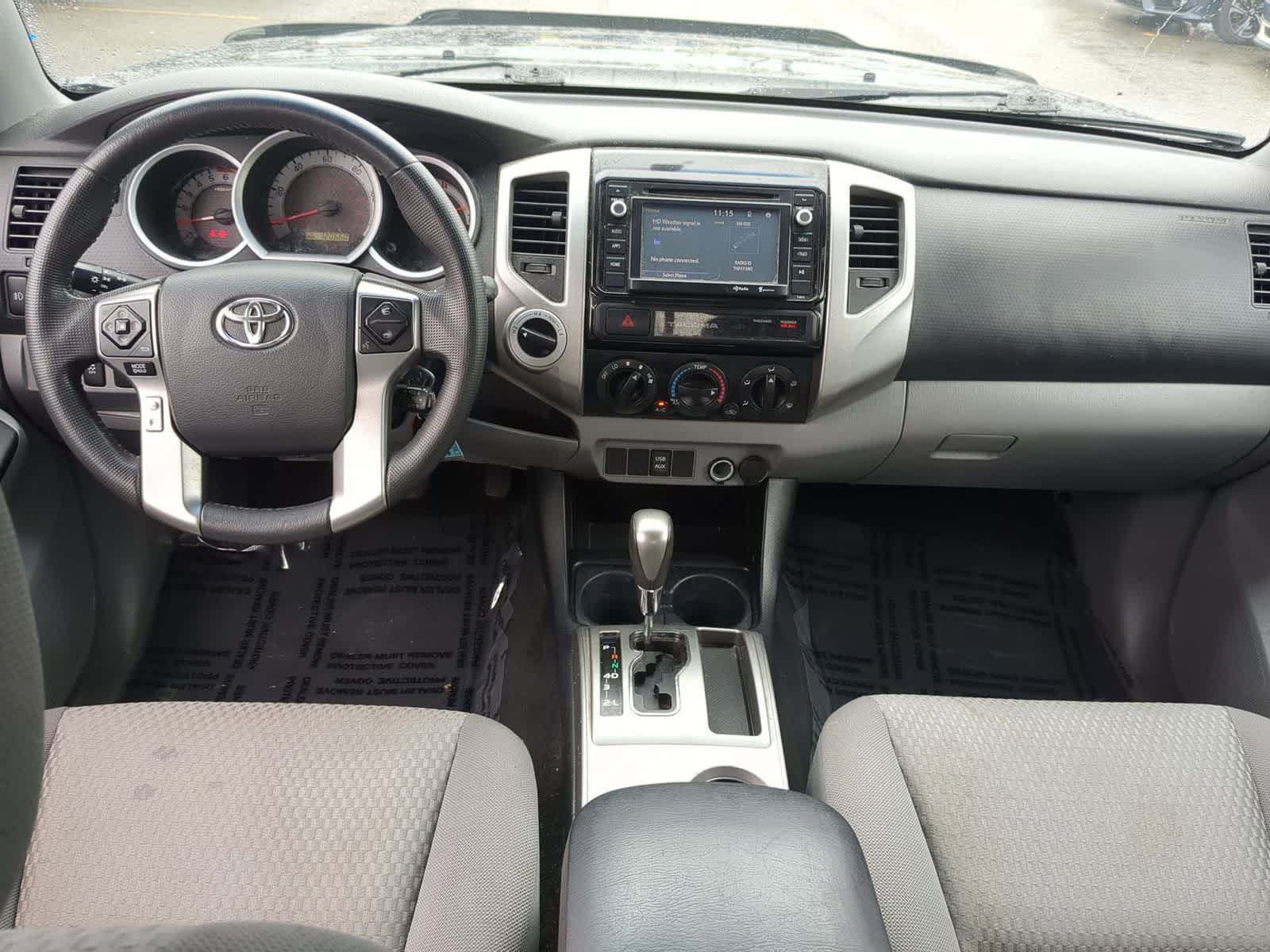 Thumbnail: 2015 Toyota Tacoma - 16