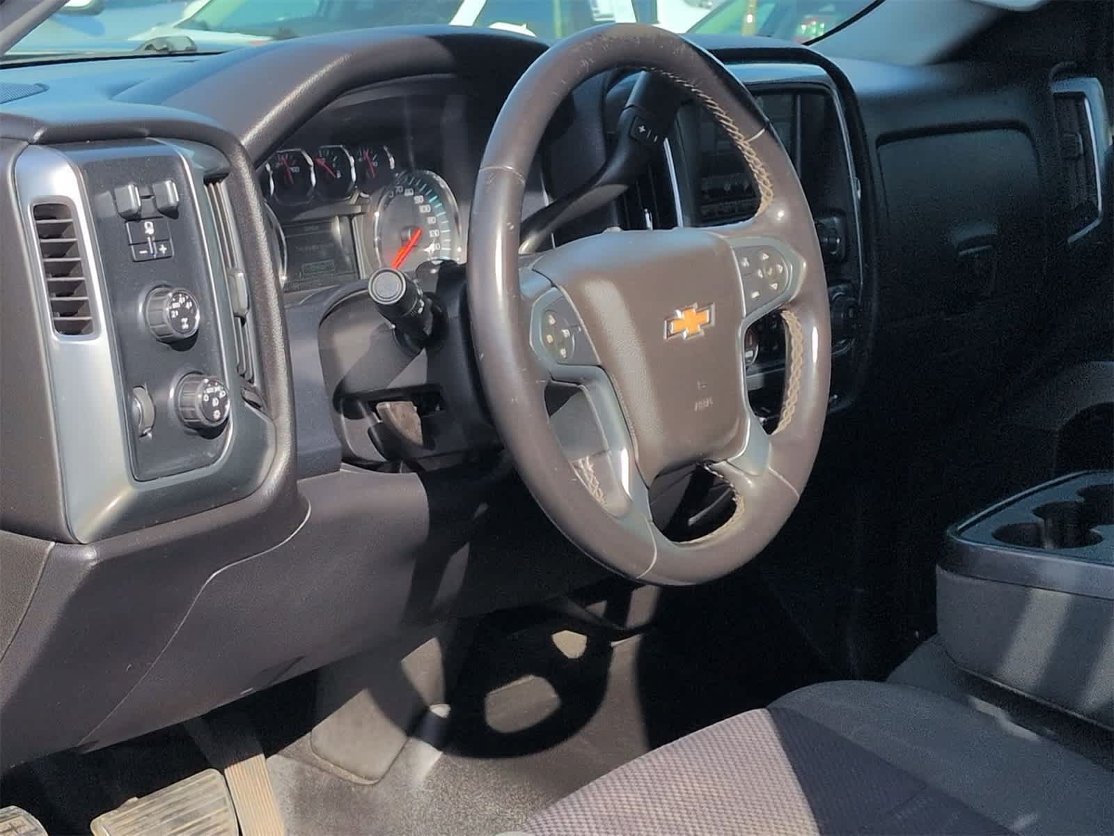 Thumbnail: 2015 Chevrolet Silverado 1500 - 10