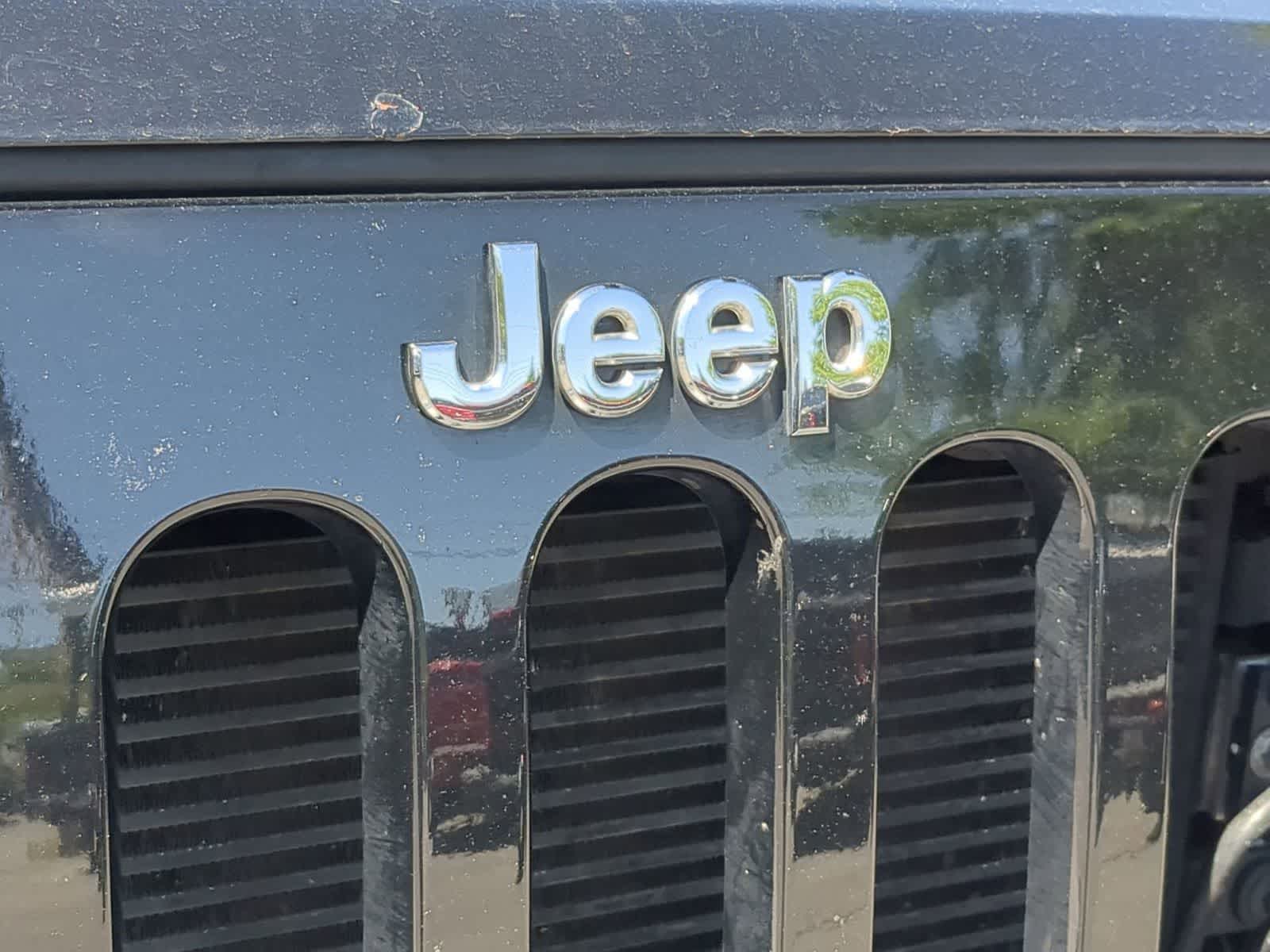 Thumbnail: 2017 Jeep Wrangler - 12