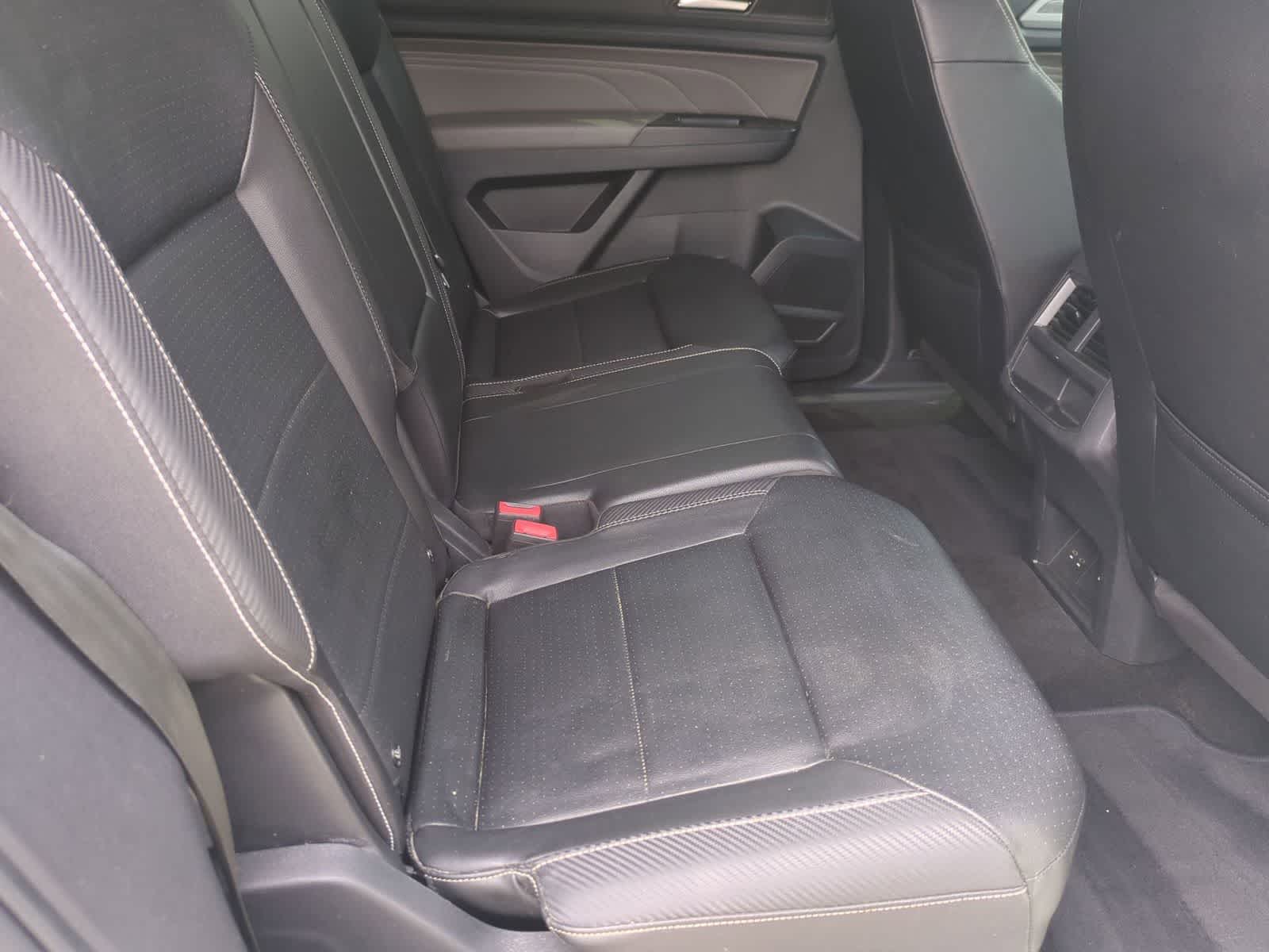 Thumbnail: 2021 Volkswagen Atlas - 21