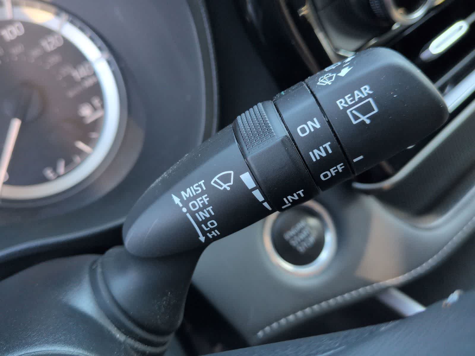 Thumbnail: 2024 Toyota Highlander - 23