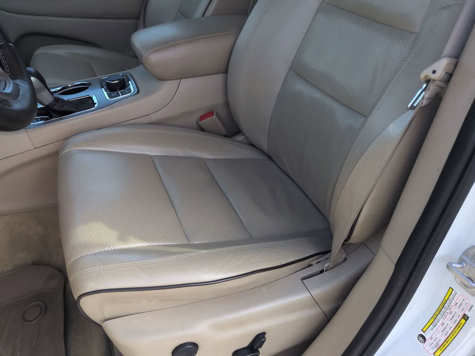 Thumbnail: 2019 Jeep Grand Cherokee - 16