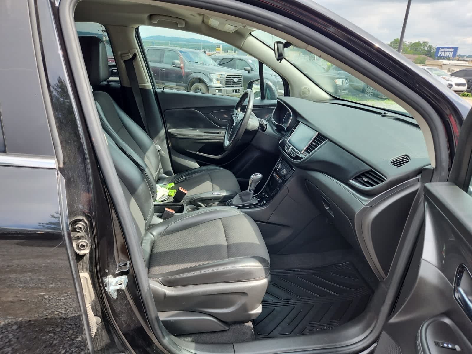 Thumbnail: 2019 Buick Encore - 21