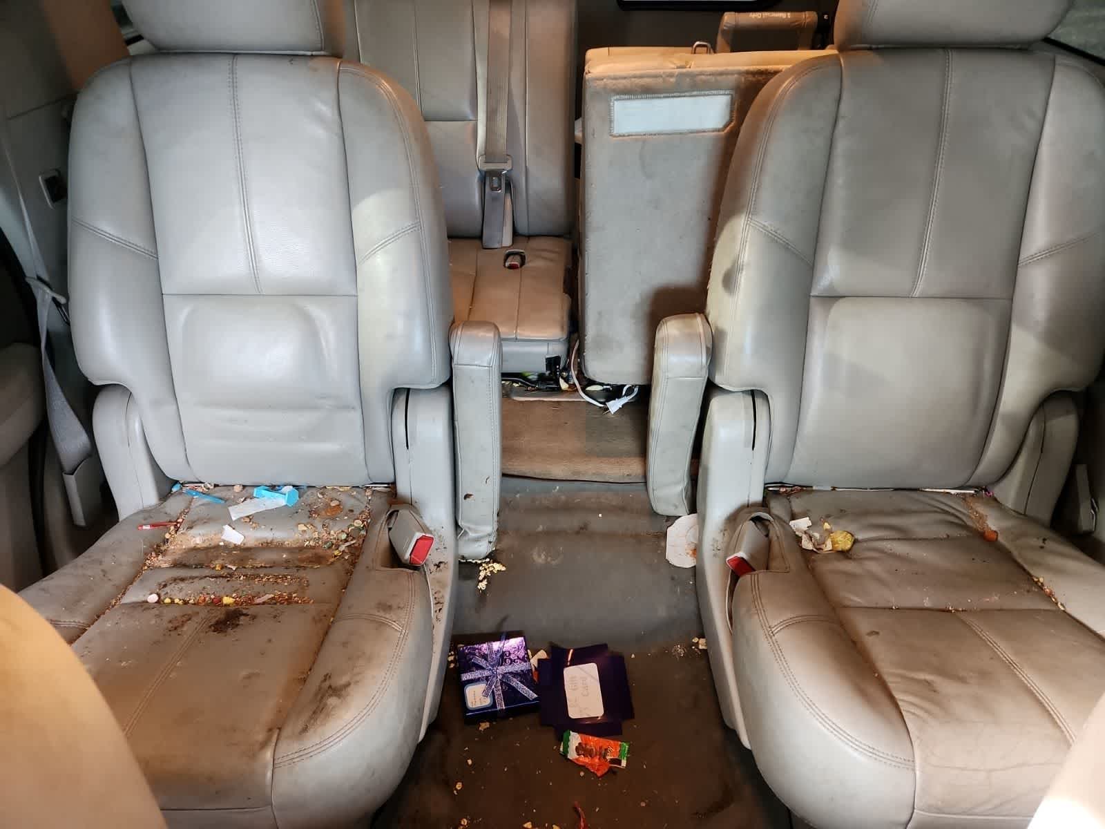 Thumbnail: 2012 Chevrolet Tahoe - 20